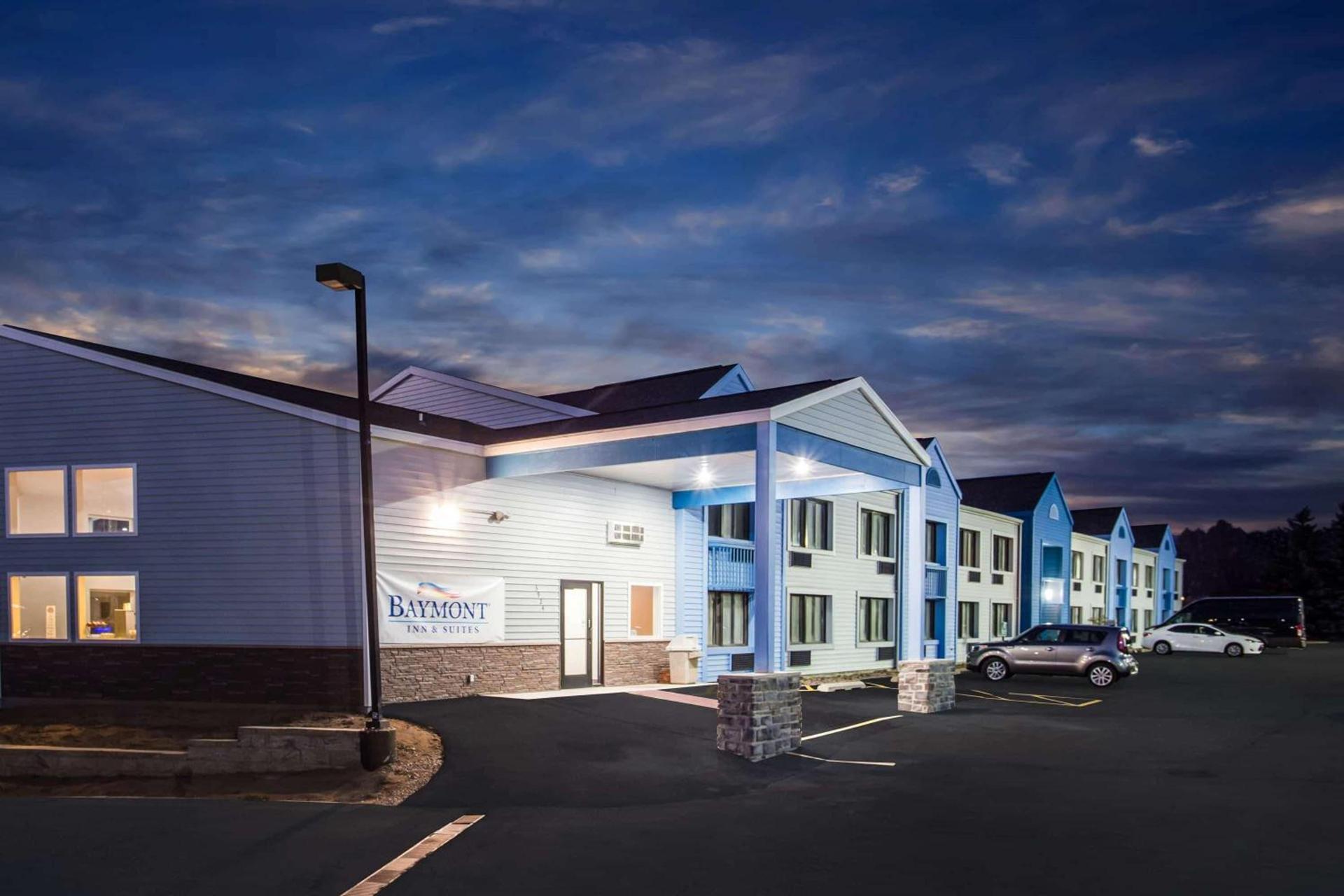 Baymont by Wyndham Appleton photo 2