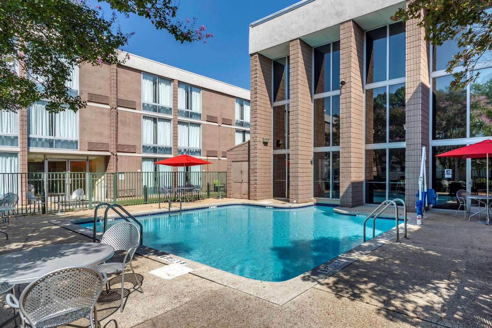 Clarion Inn Sheffield Muscle Shoals photo 21