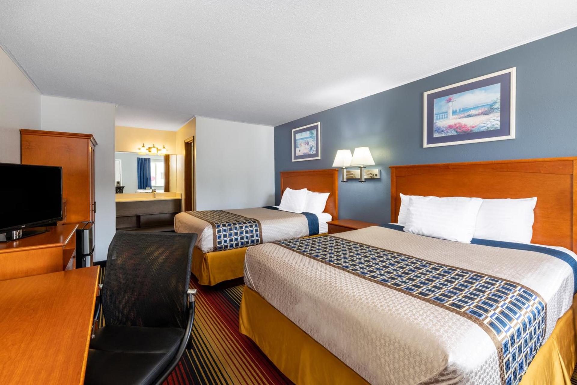 Travelodge by Wyndham Spirit Lake/Okoboji photo 47