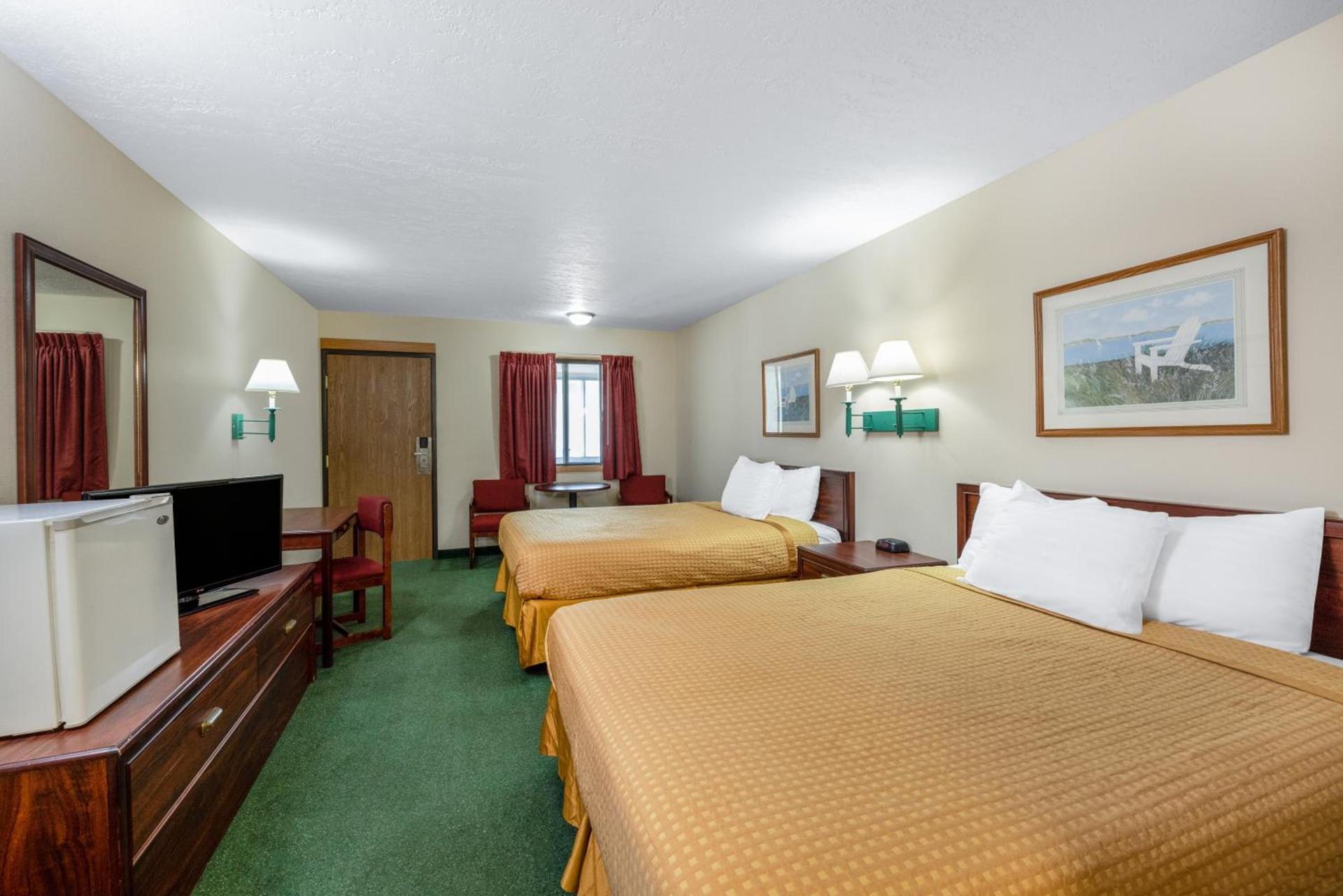 Travelodge by Wyndham Spirit Lake/Okoboji photo 49