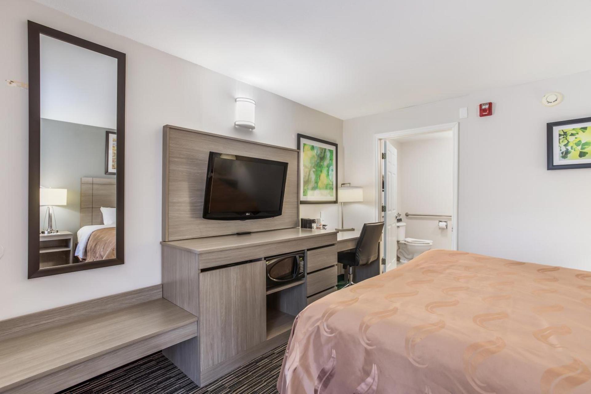 Quality Inn Gallatin-Nashville Metro photo 44