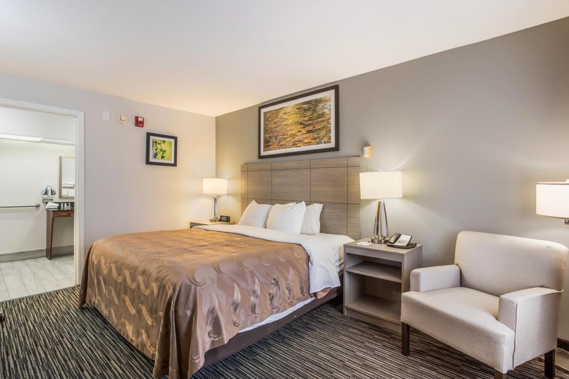 Quality Inn Gallatin-Nashville Metro photo 52