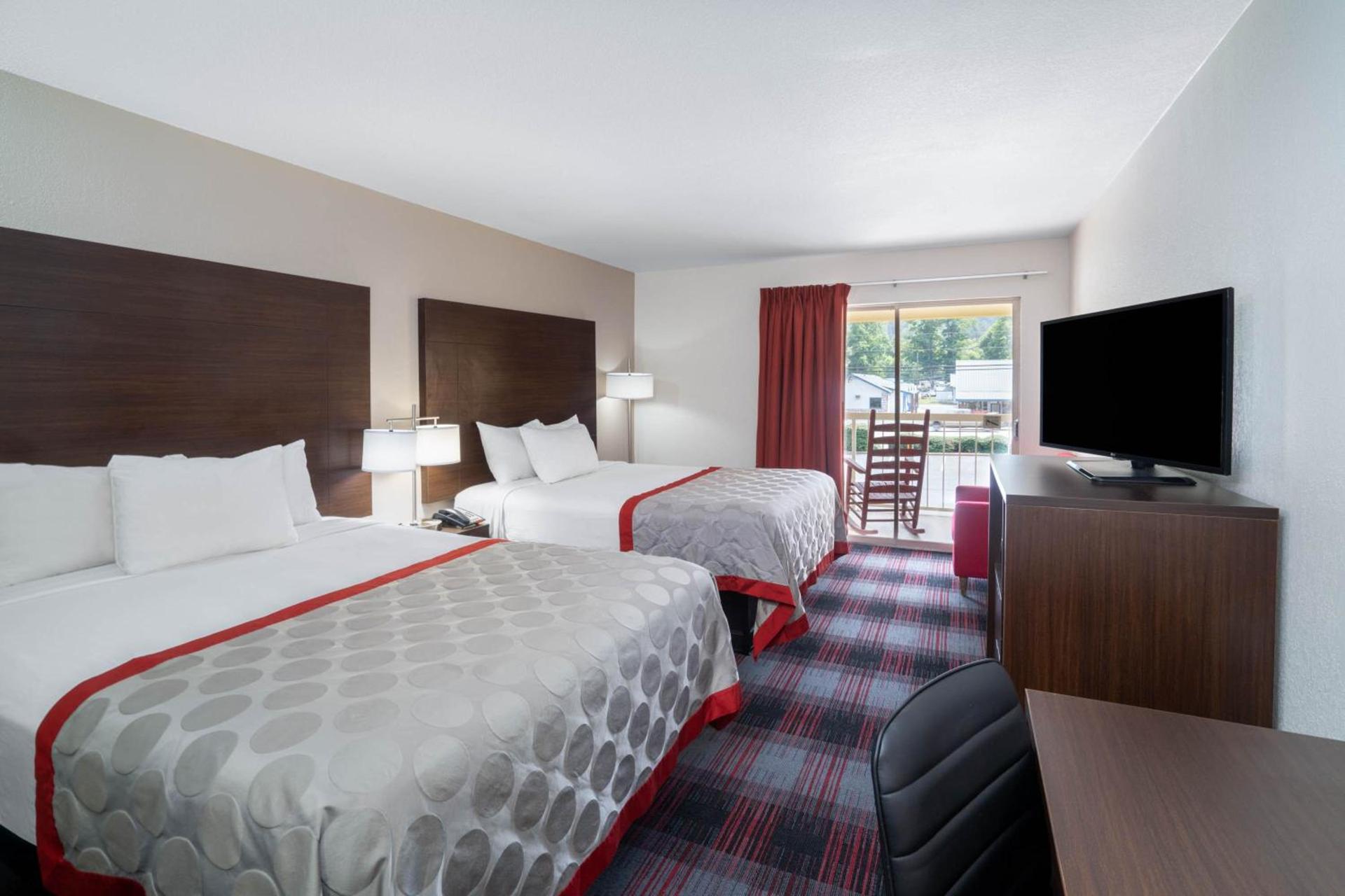 Ramada by Wyndham Maggie Valley photo 35