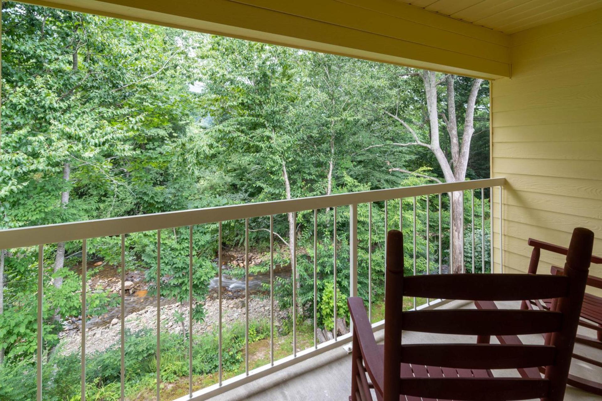 Ramada by Wyndham Maggie Valley photo 38