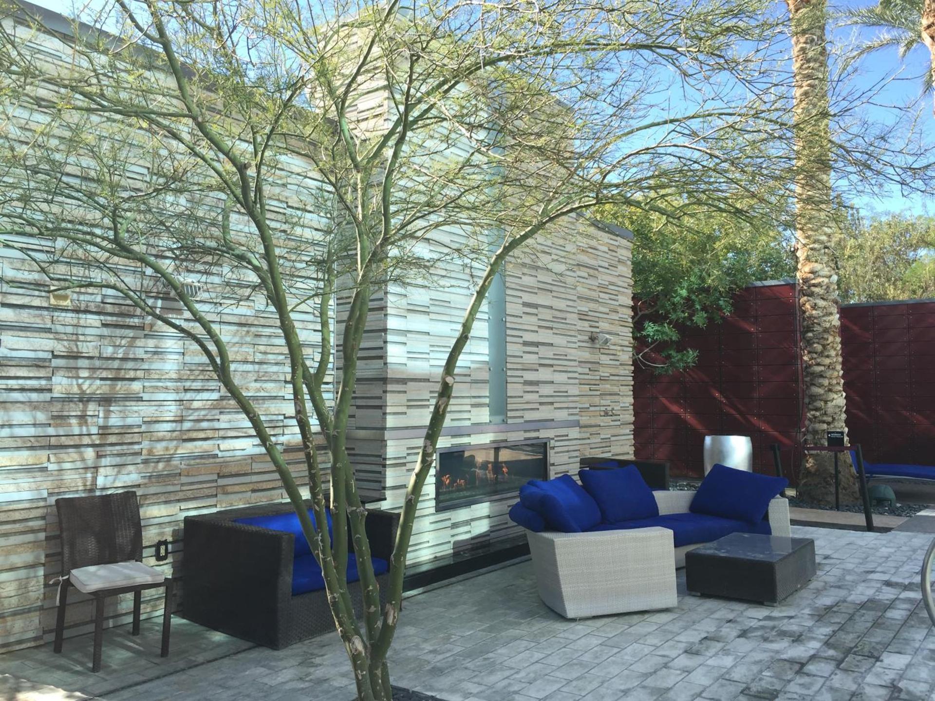 Palms Place One Bedroom Suite 1220 sqft photo 11