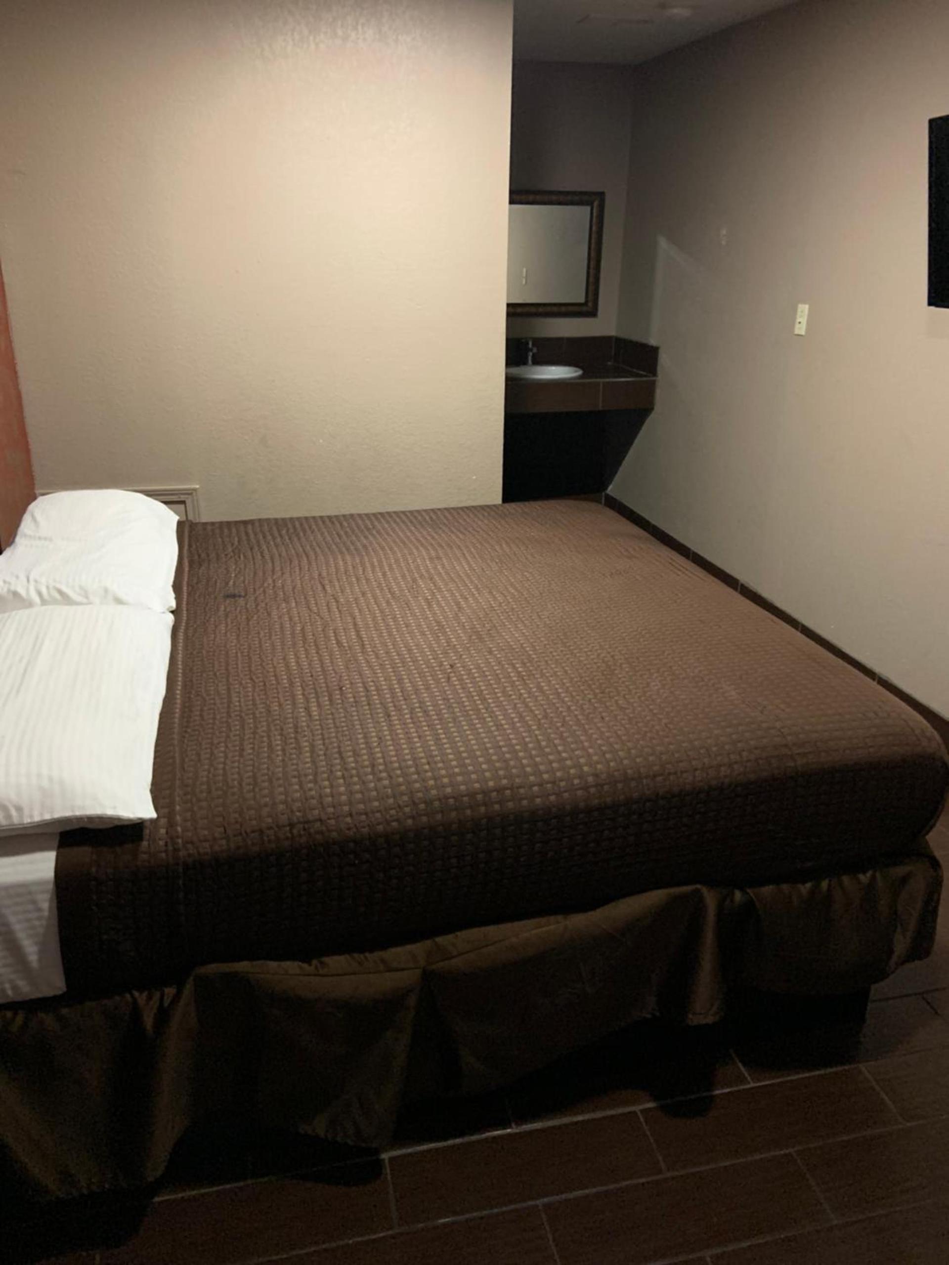 Royal Relax Inn photo 15