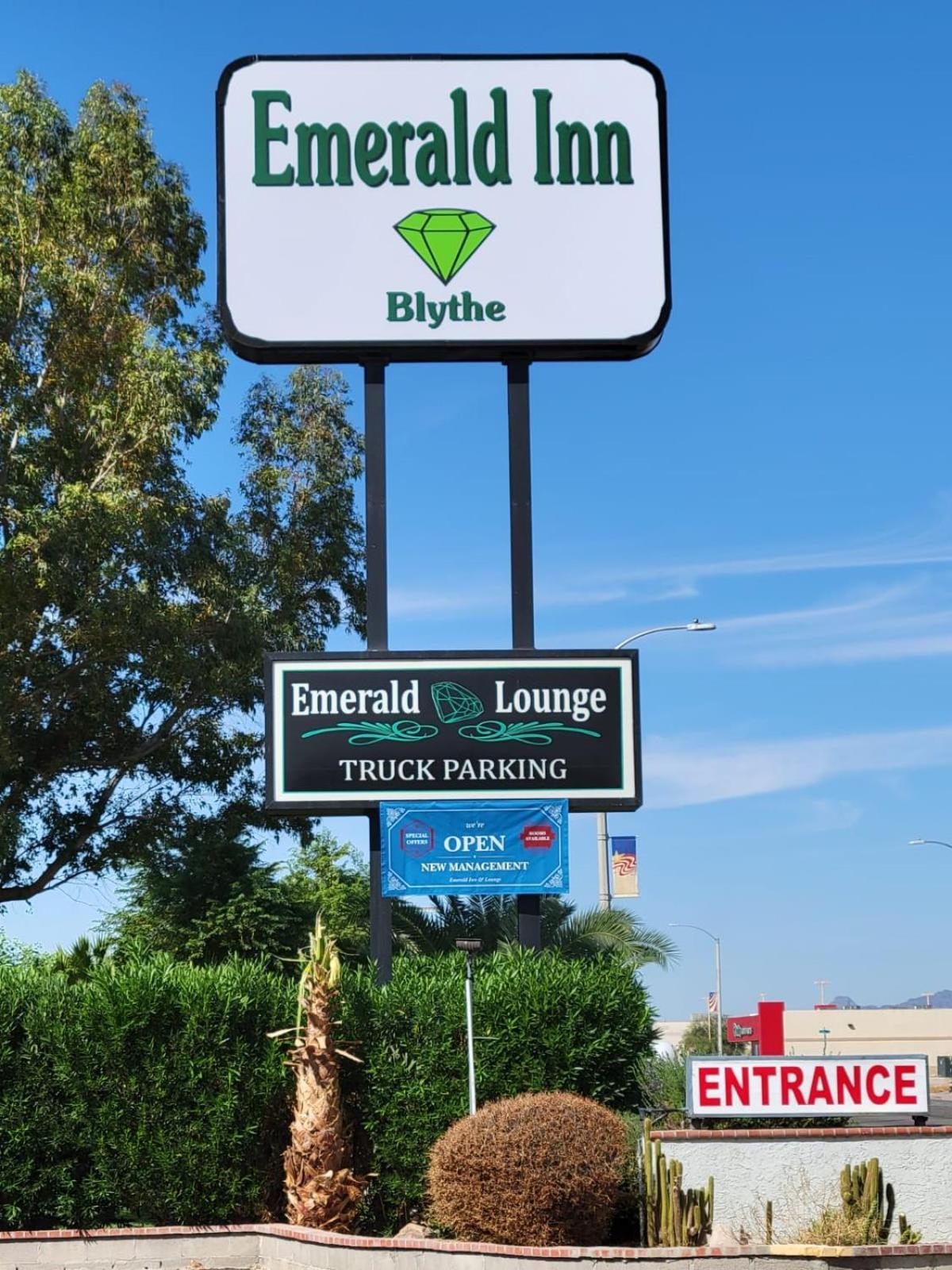 Emerald Inn & Lounge photo 53