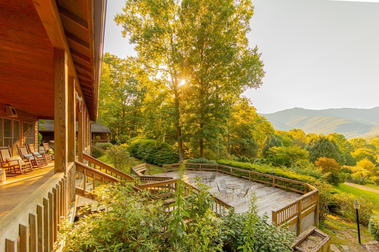 Mount Mitchell Eco Retreat photo 11