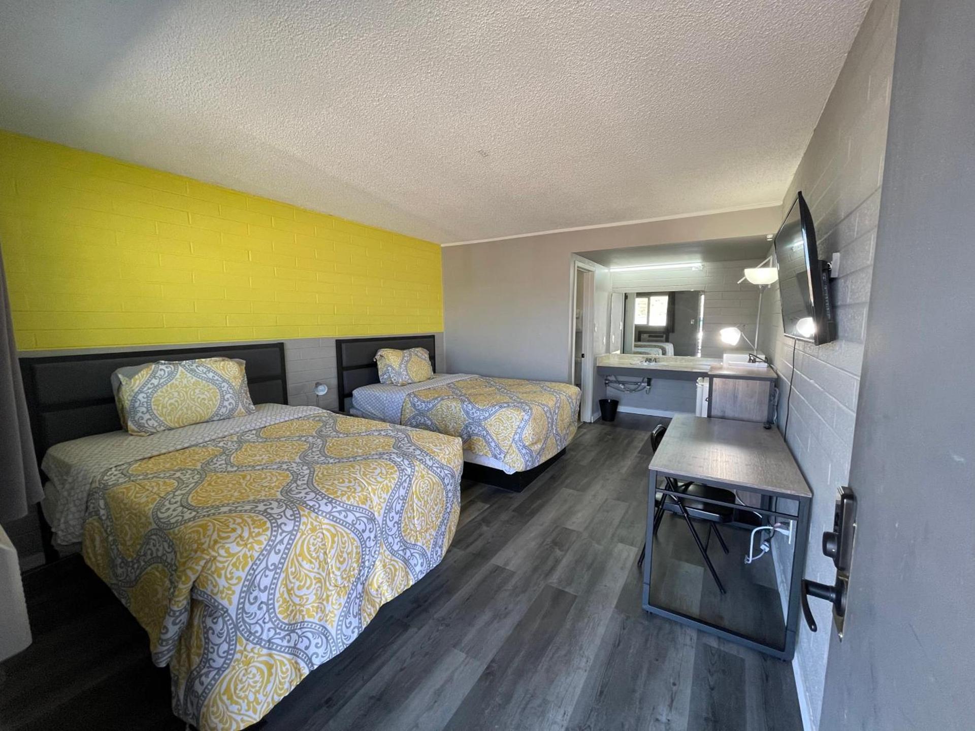 Belle Aire Motel photo 15