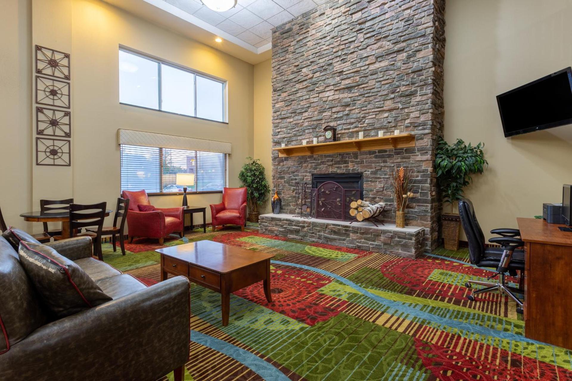 AmericInn by Wyndham Wausau photo 52