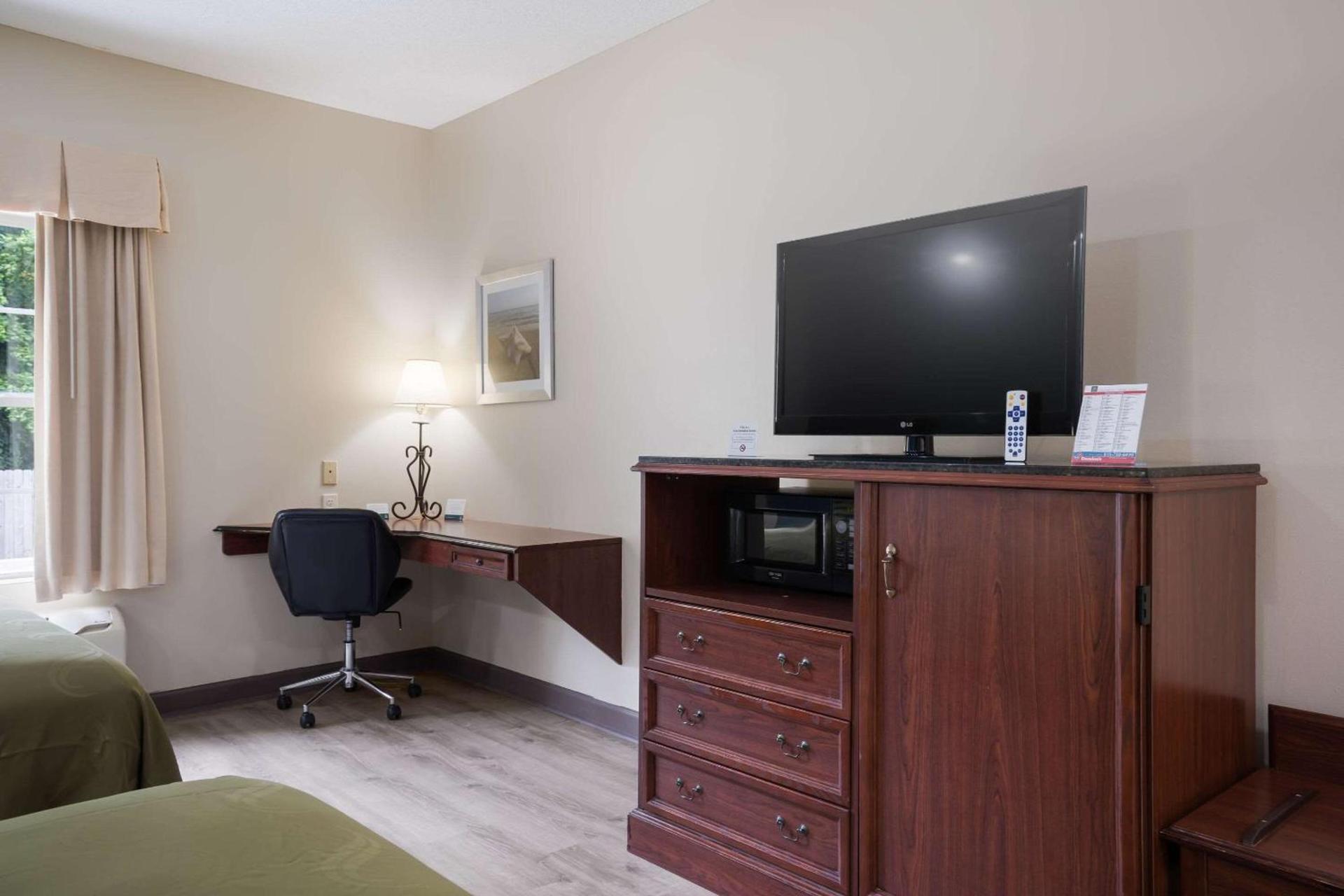 Quality Inn Wilmington photo 8