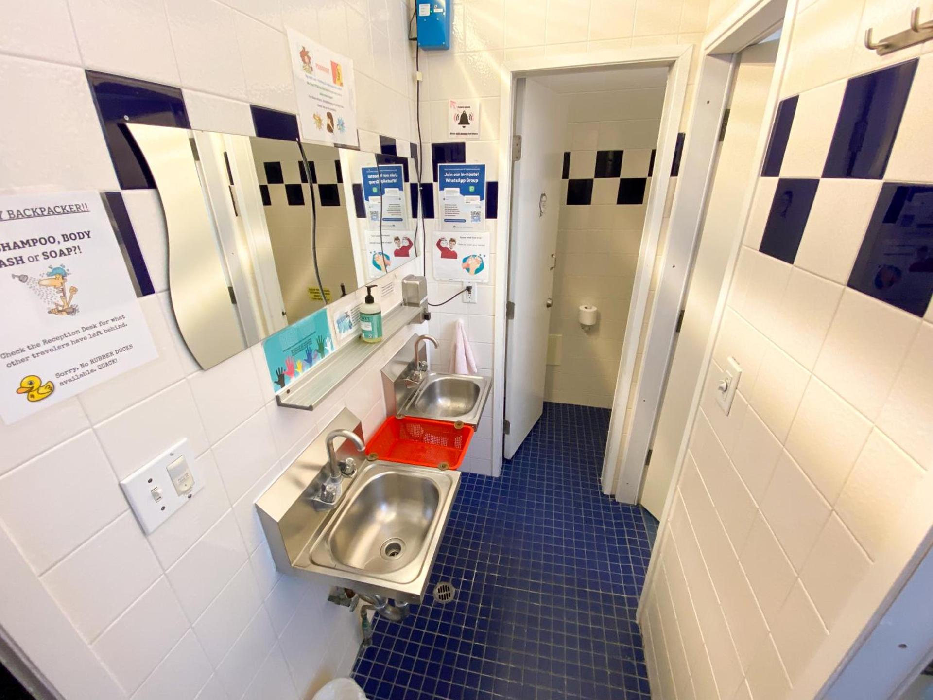ITH San Francisco Pacific Tradewinds Backpacker Hostel photo 10