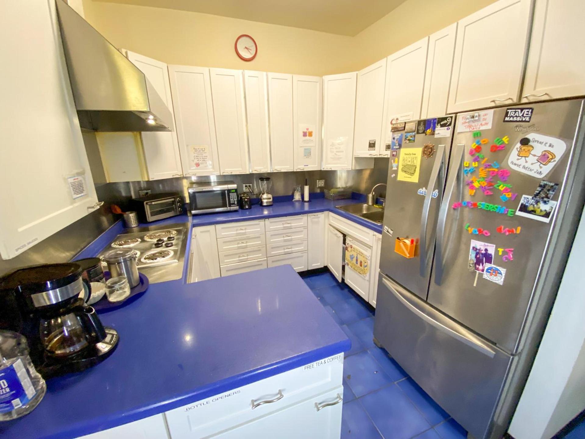 ITH San Francisco Pacific Tradewinds Backpacker Hostel photo 91