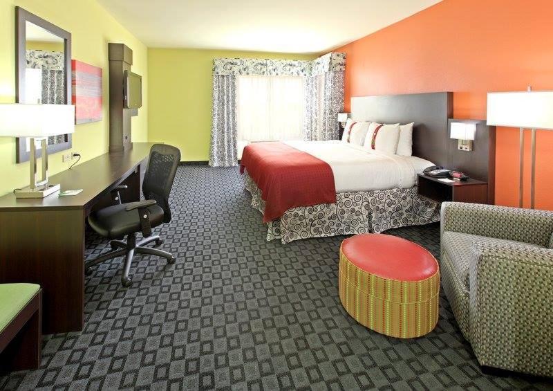 Holiday Inn Garland by IHG photo 4