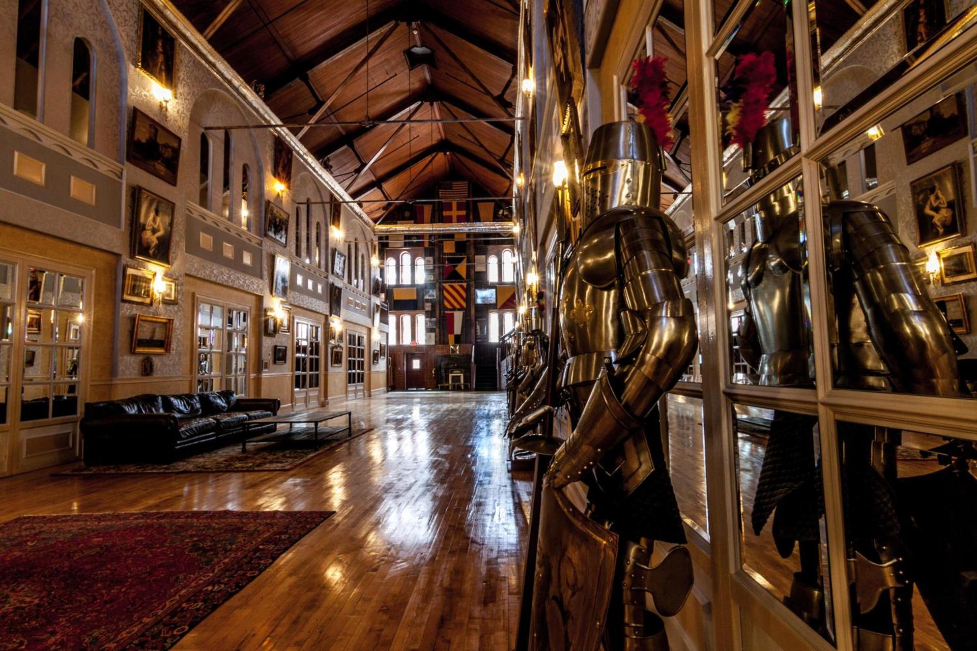 Amsterdam Castle NY photo 9