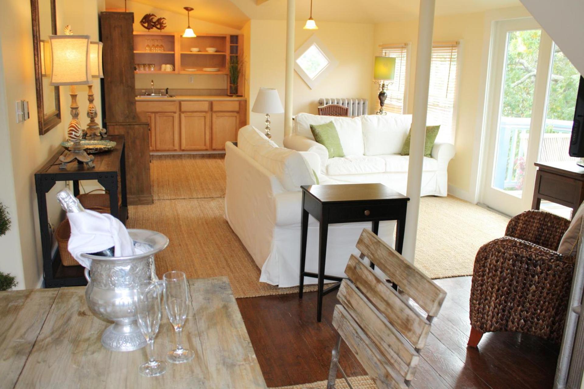 The Oak Bluffs Inn photo 23