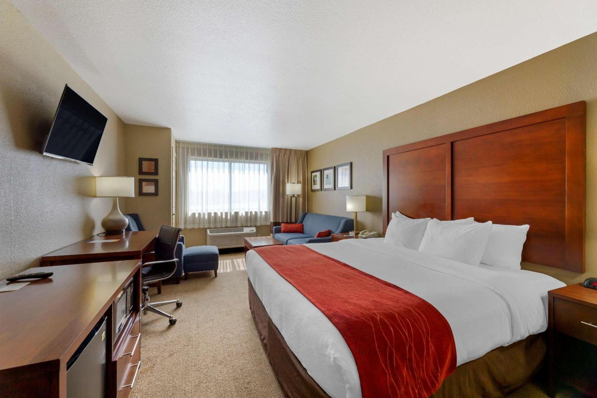 Comfort Inn River's Edge photo 7