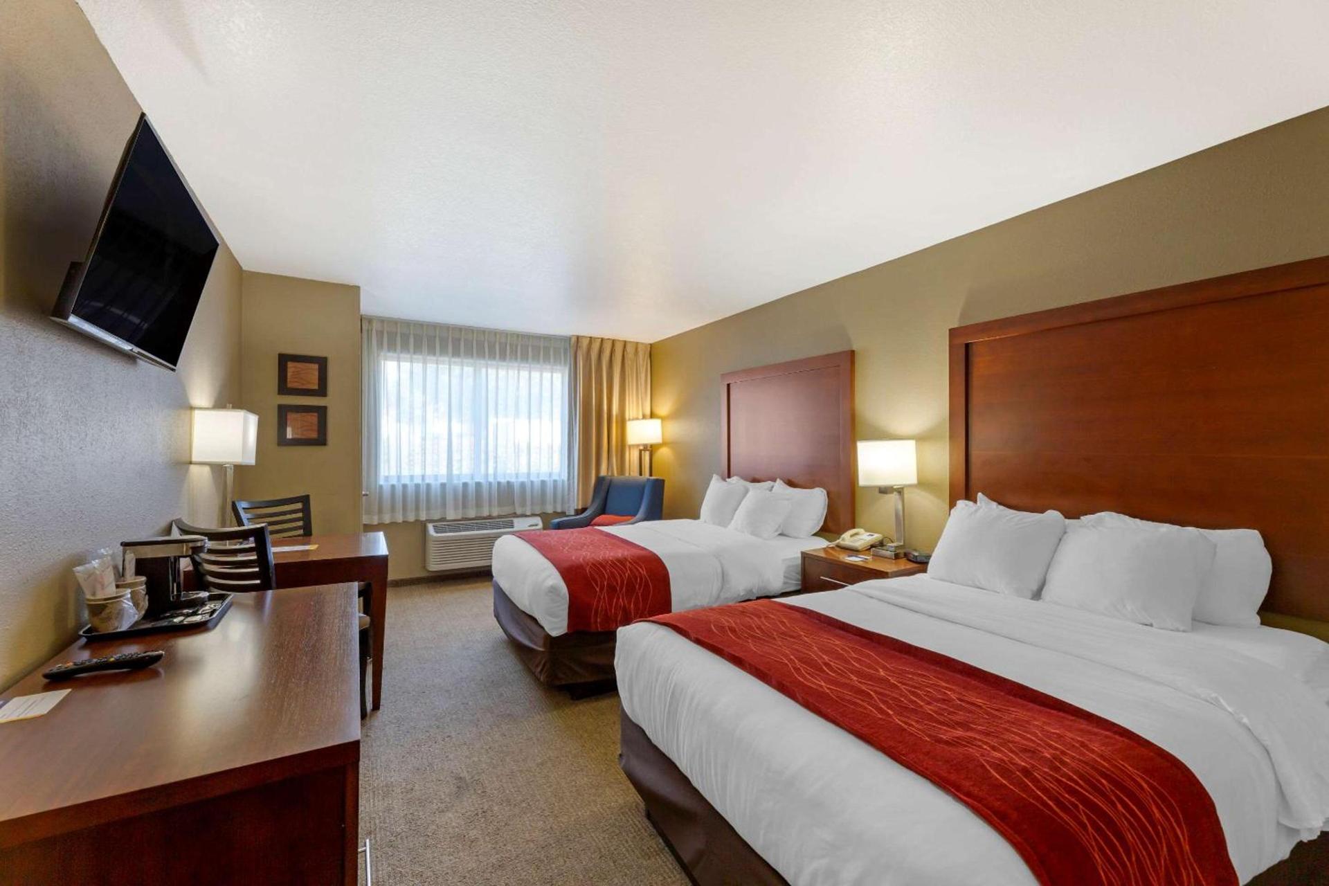 Comfort Inn River's Edge photo 10