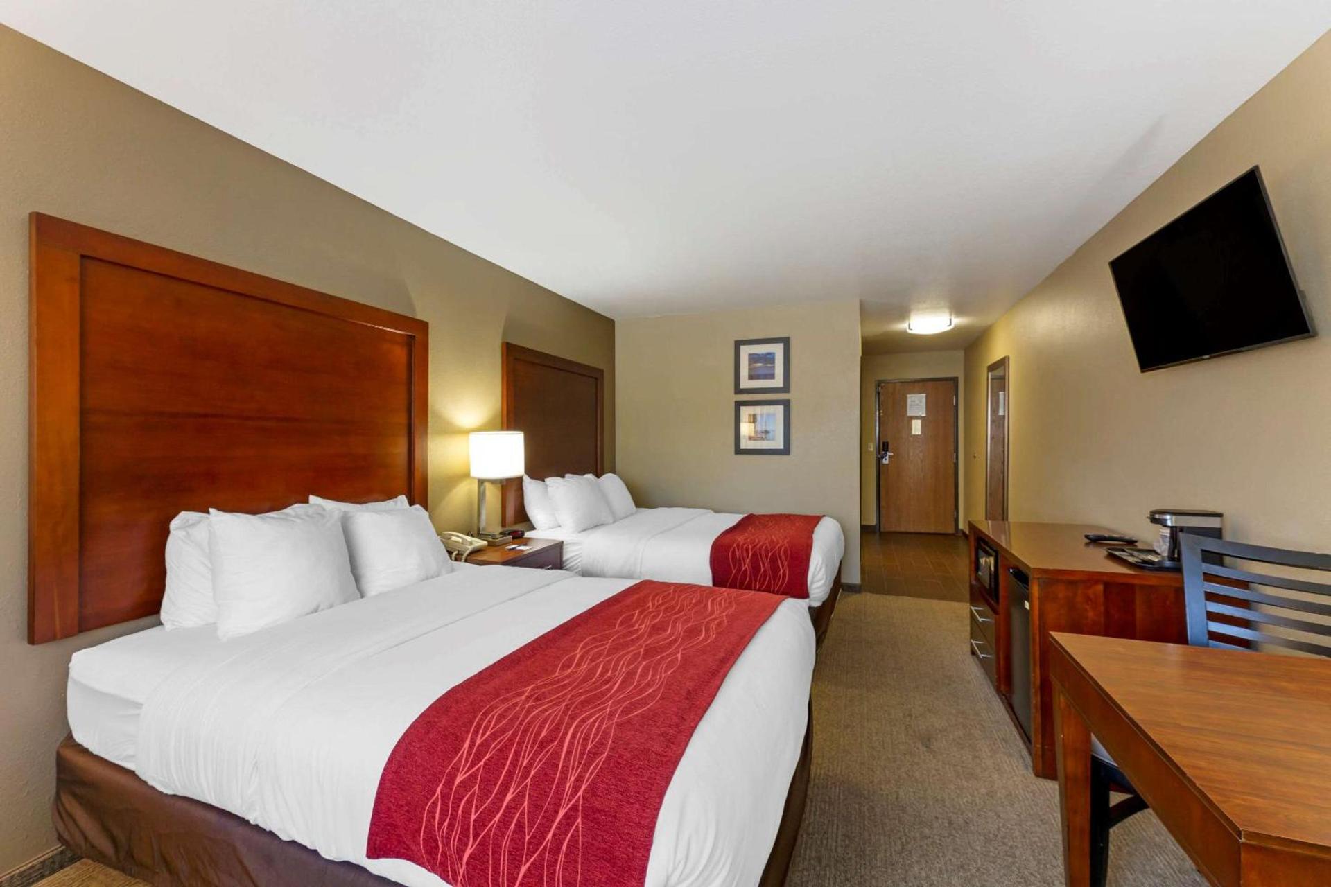 Comfort Inn River's Edge photo 13