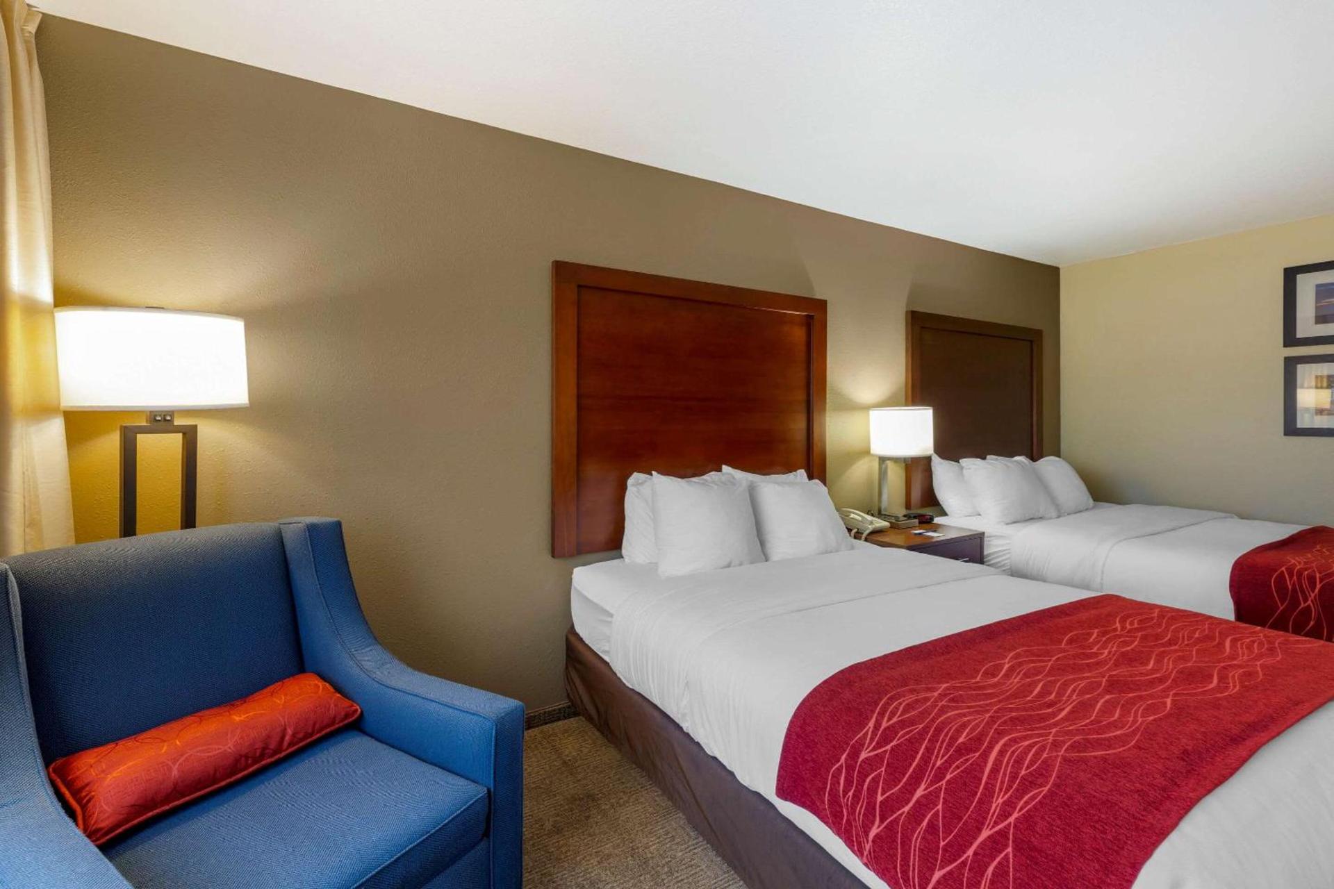 Comfort Inn River's Edge photo 14