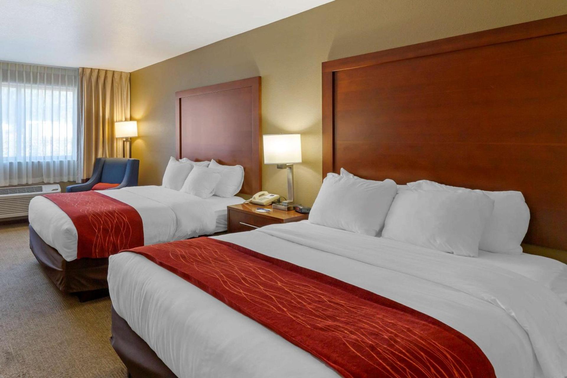 Comfort Inn River's Edge photo 12