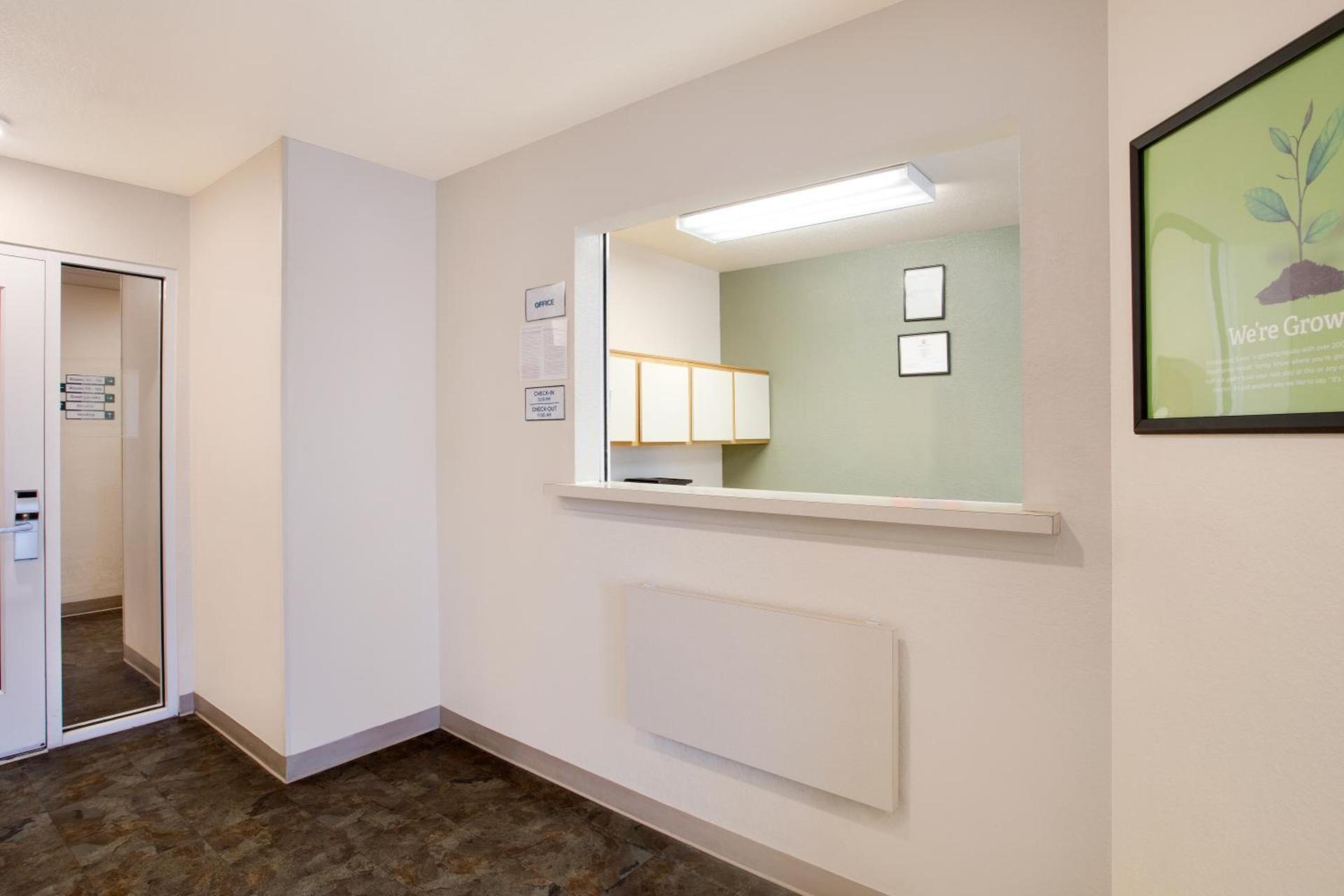 WoodSpring Suites Chesapeake-Norfolk South photo 16