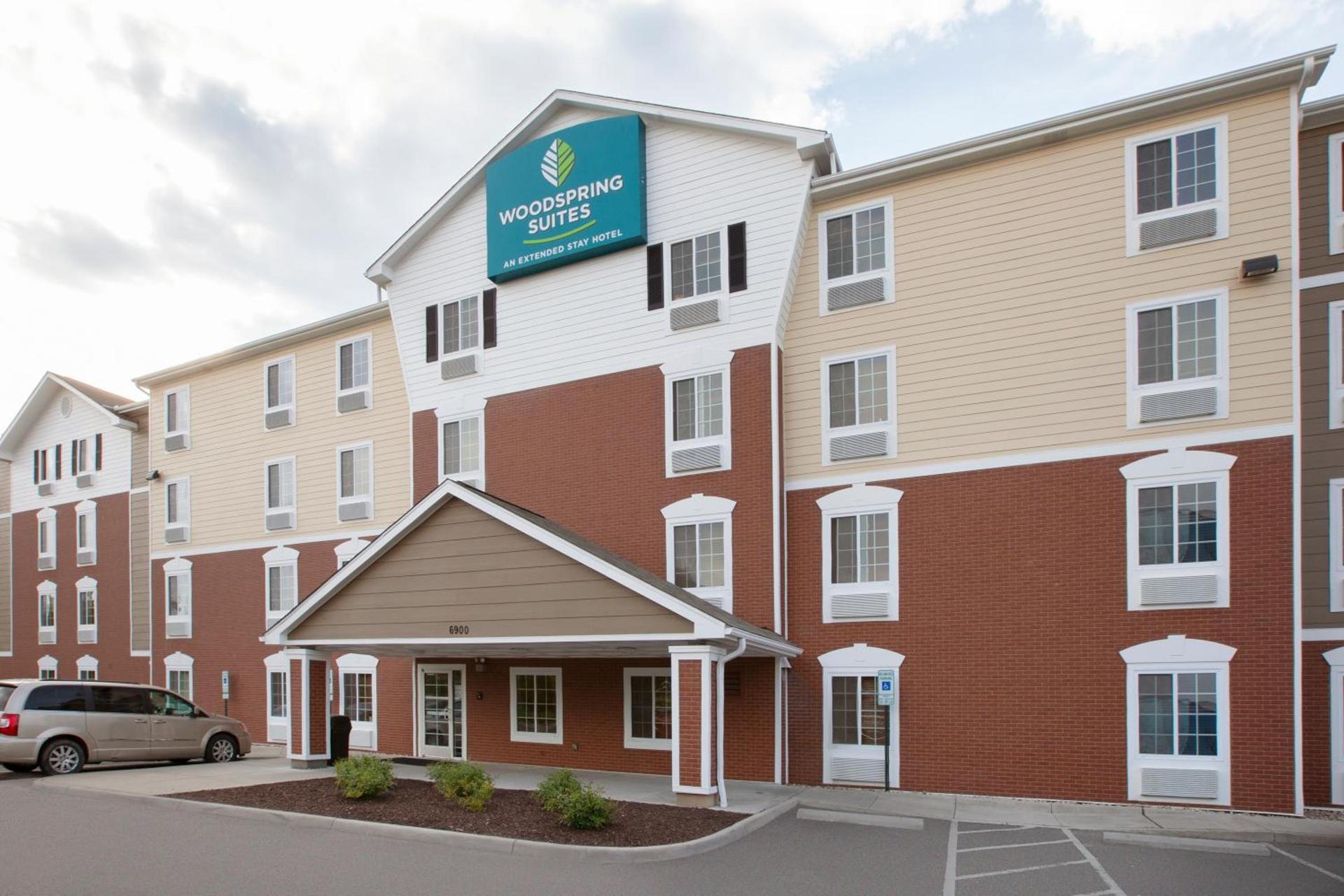 WoodSpring Suites Richmond West I-64 photo 20