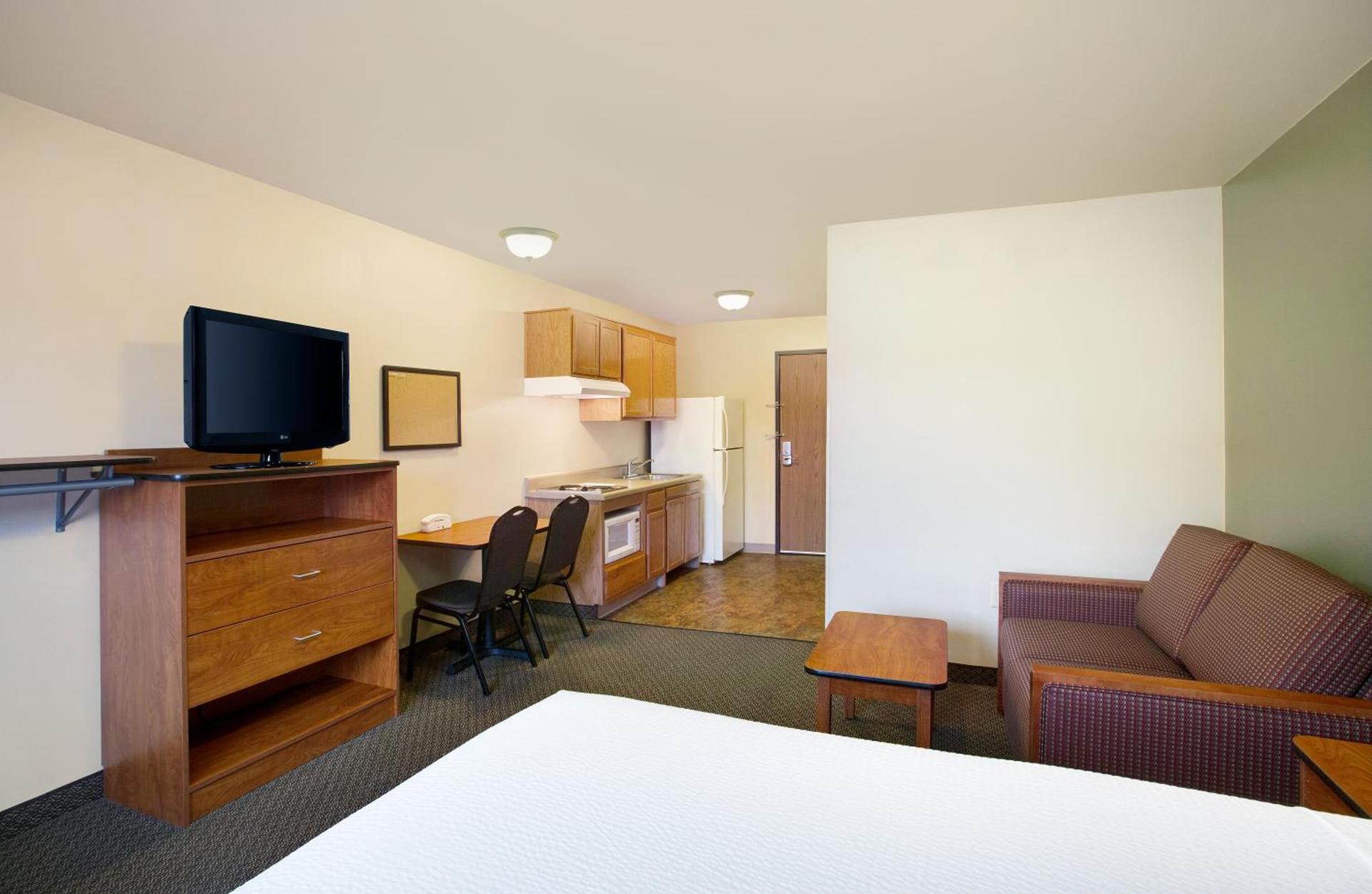 WoodSpring Suites Richmond West I-64 photo 18