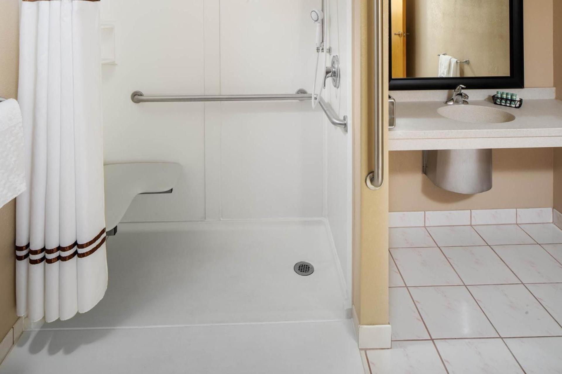 Best Western University Inn photo 77