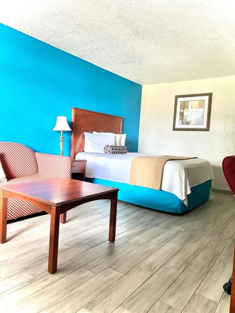 Rodeway Inn Lake Wales - Winter Haven photo 12