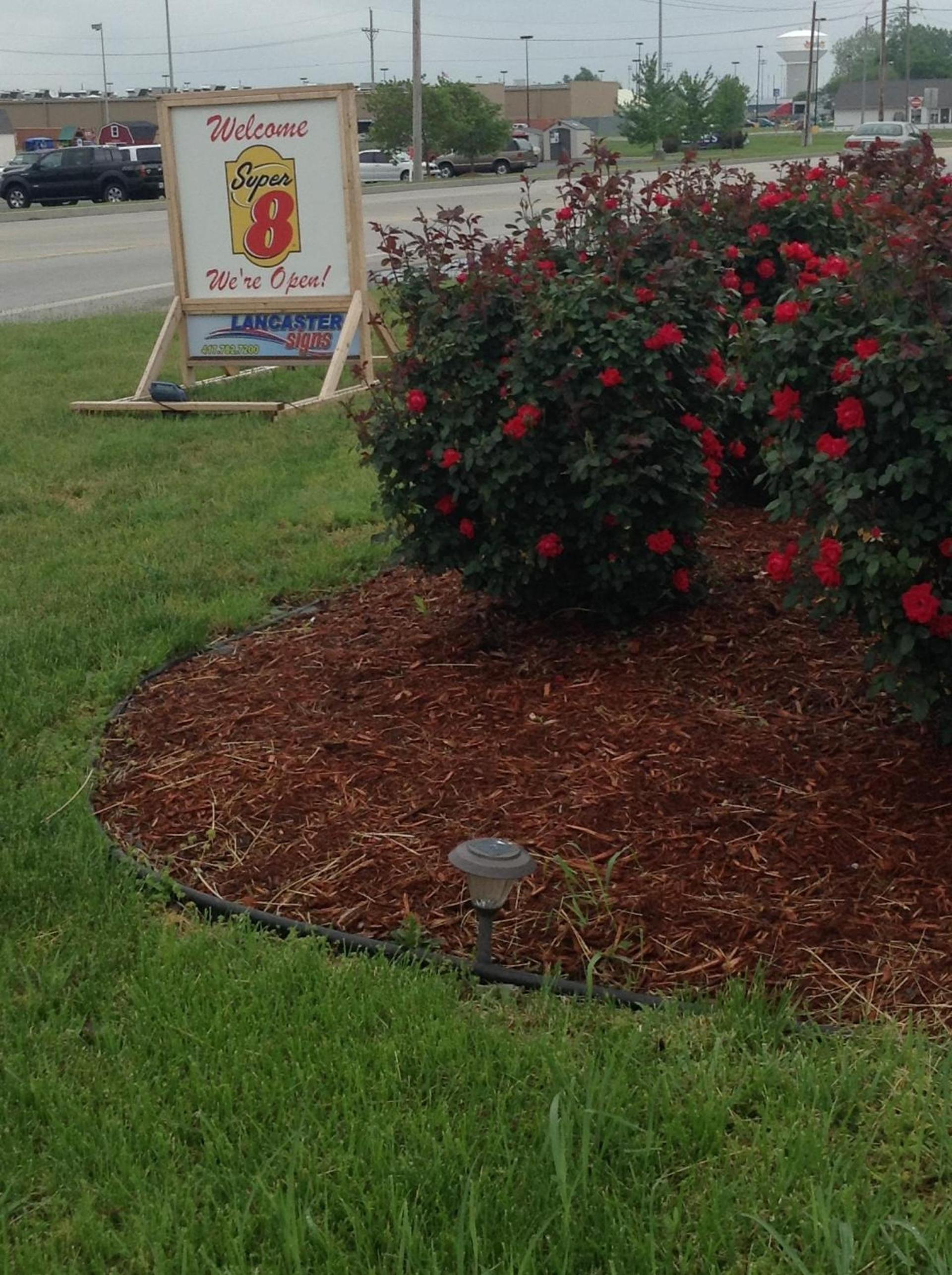 Super 8 by Wyndham Carthage photo 27