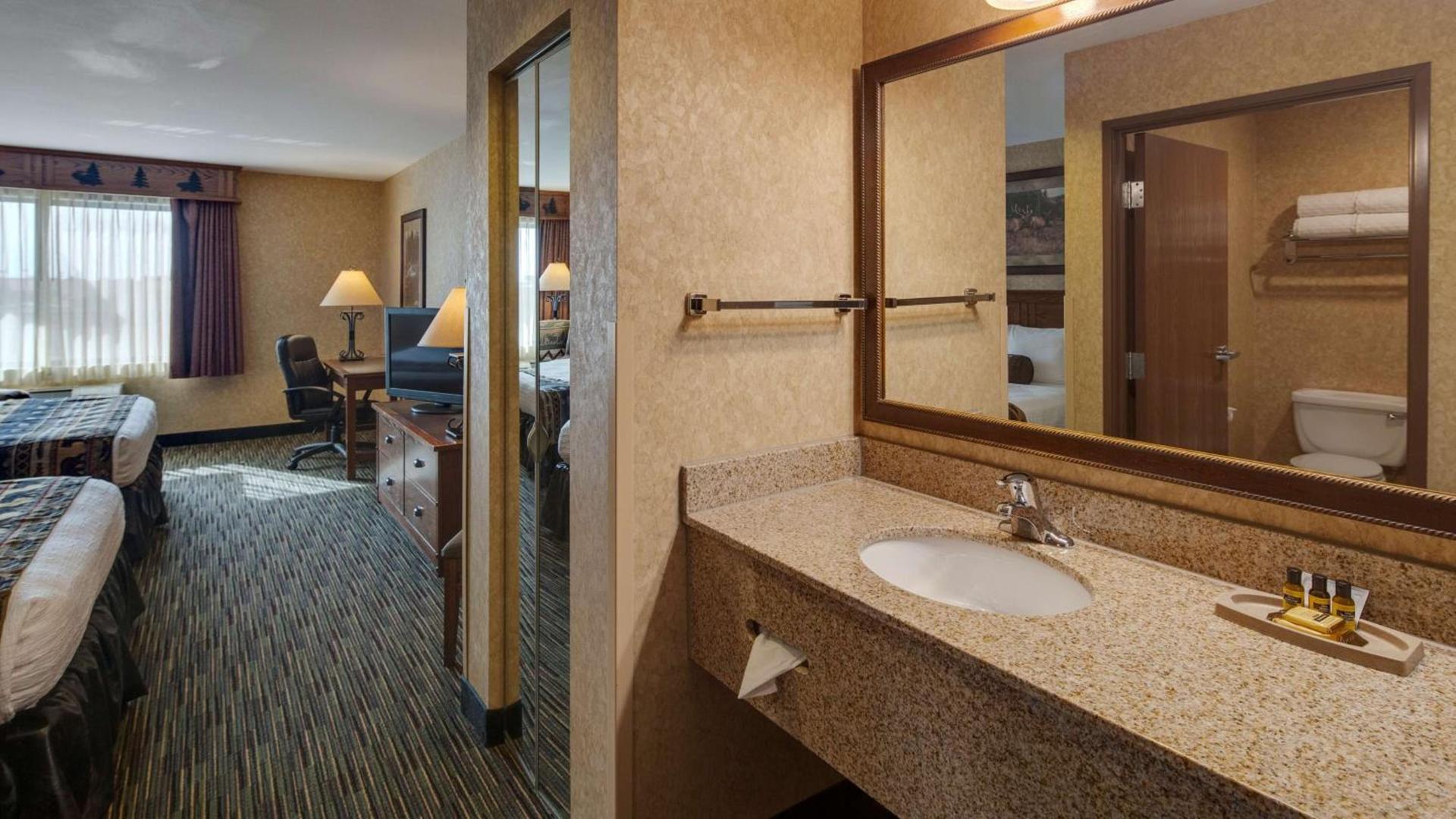 Best Western Plus Kelly Inn and Suites photo 23