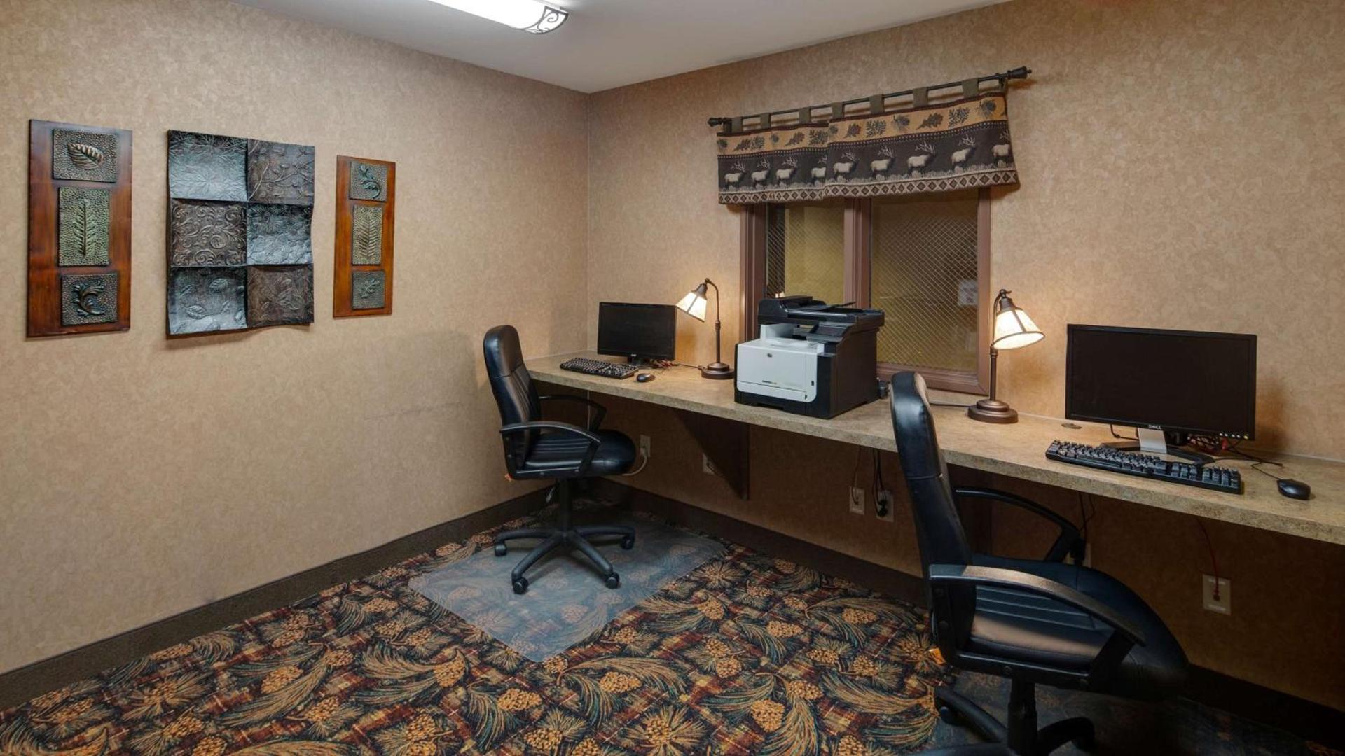 Best Western Plus Kelly Inn and Suites photo 52