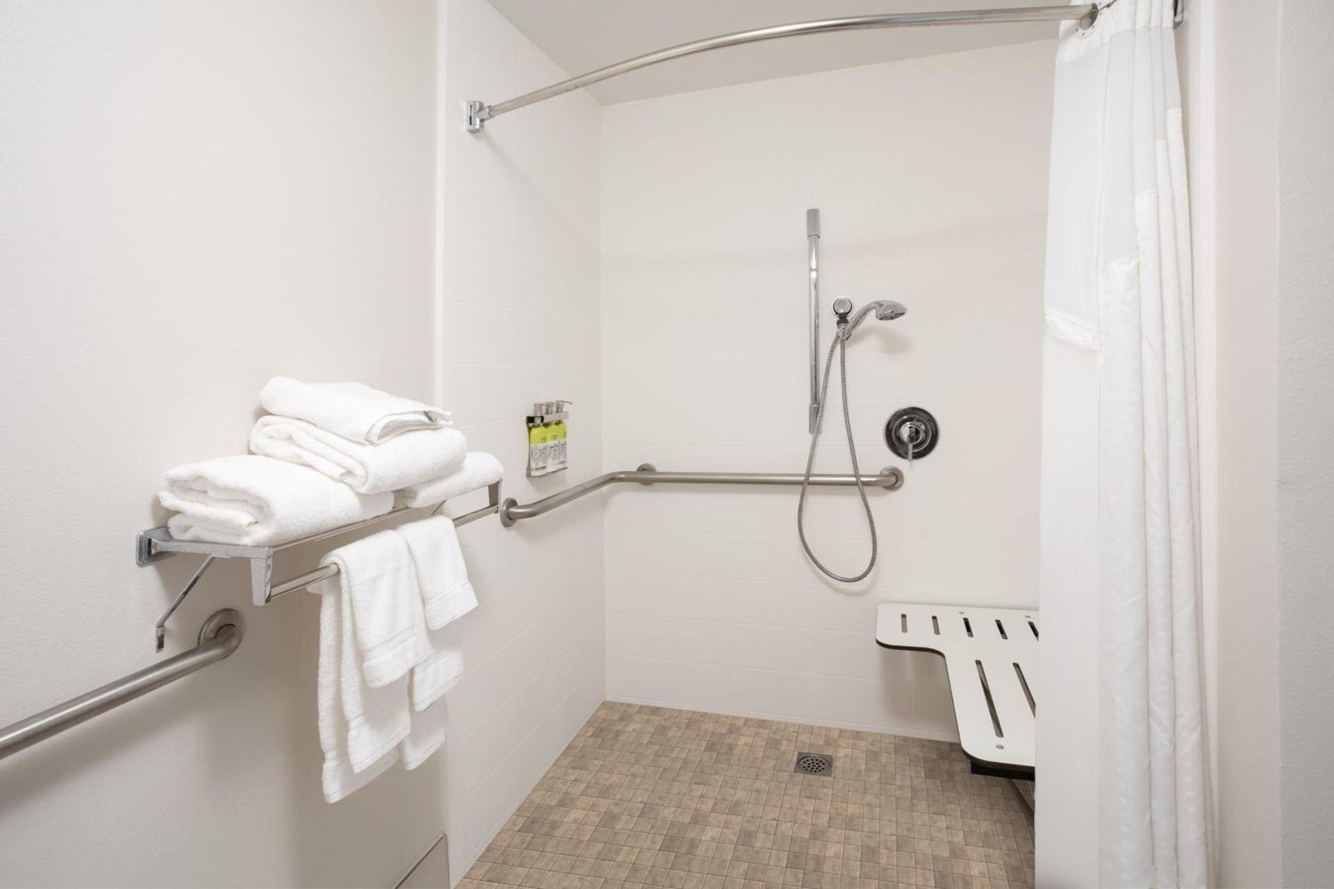 Holiday Inn Express Yreka-Shasta Area by IHG photo 13