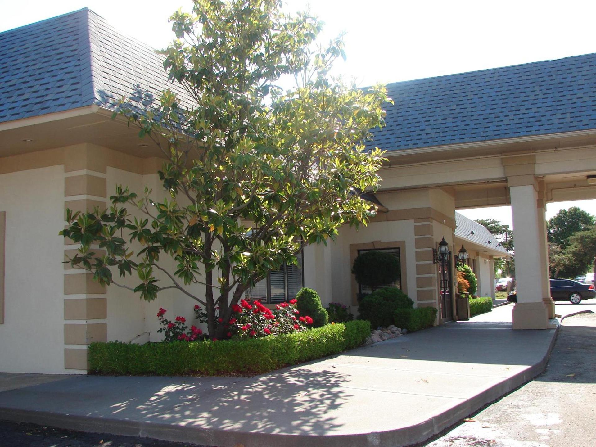 American Inn North Kansas City photo 12