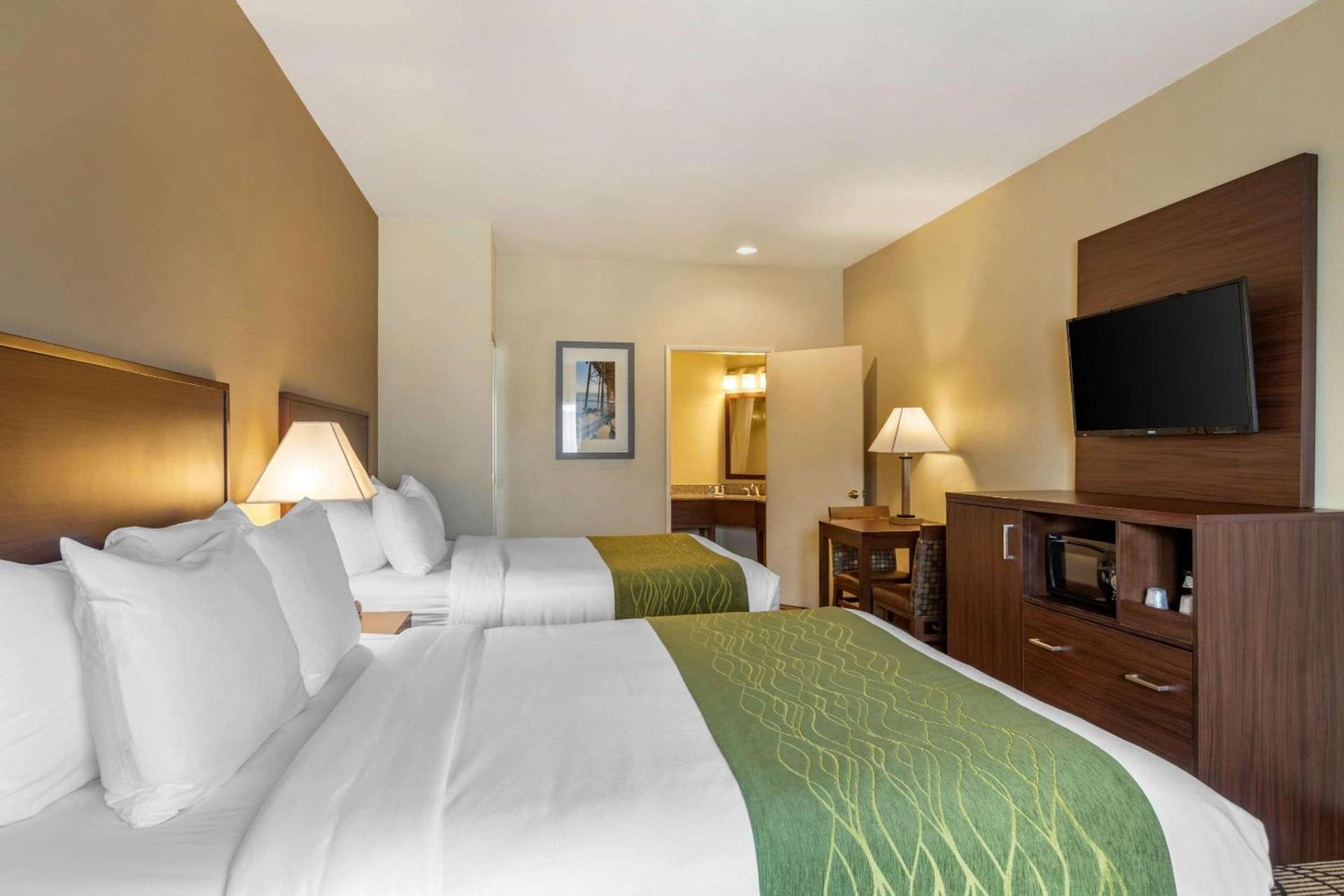 Comfort Inn & Suites Orange County John Wayne Airport photo 15