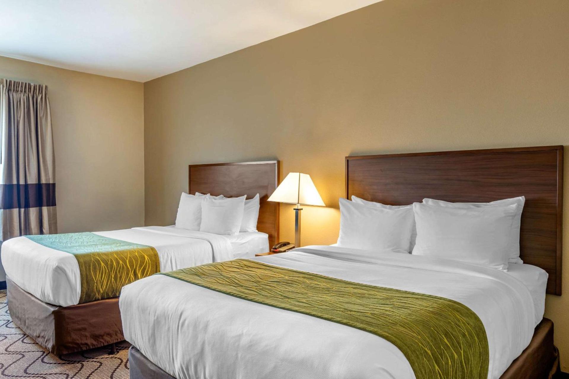 Comfort Inn & Suites Orange County John Wayne Airport photo 16