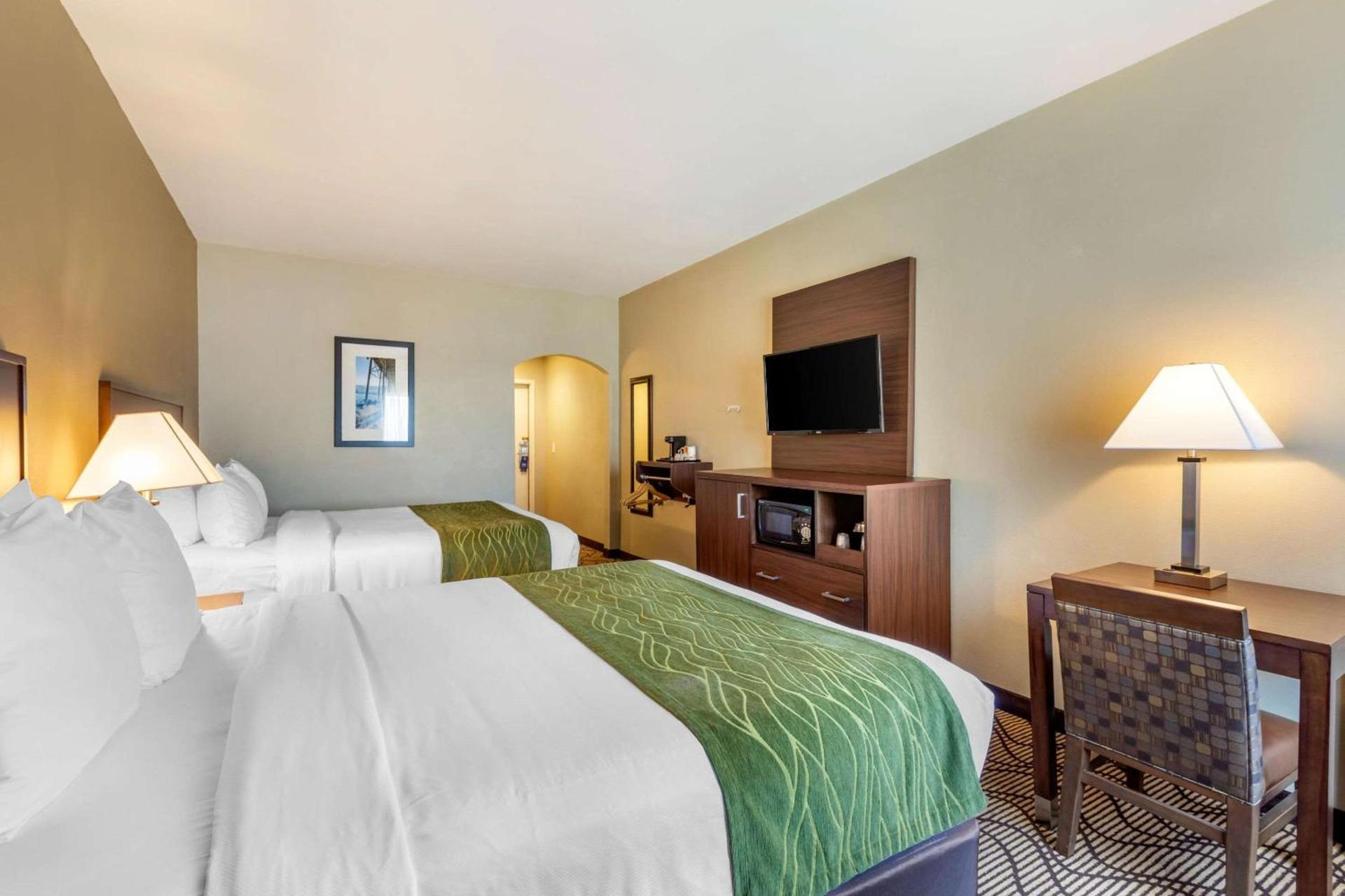 Comfort Inn & Suites Orange County John Wayne Airport photo 19
