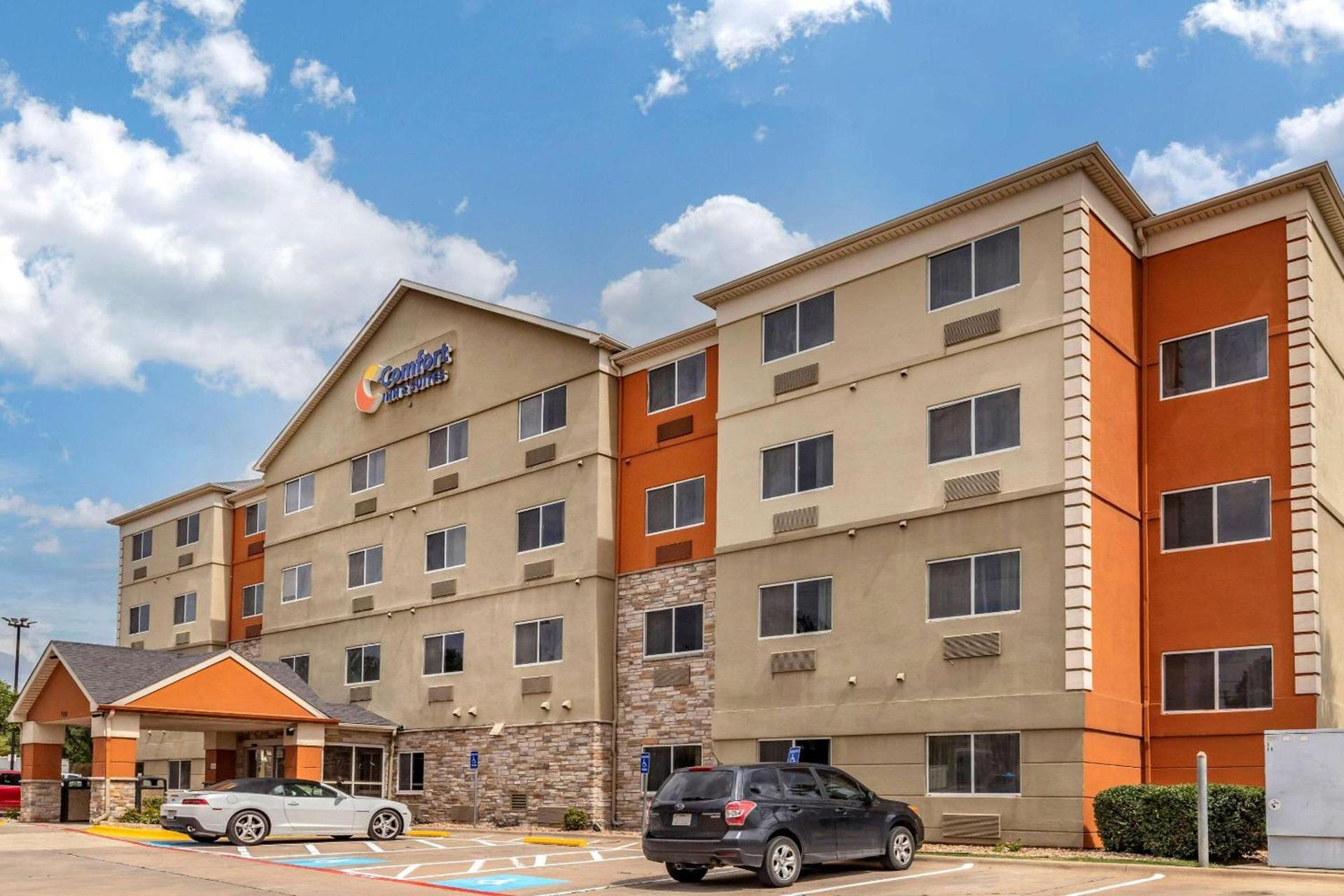 Comfort Inn & Suites Austin North Loop photo 17