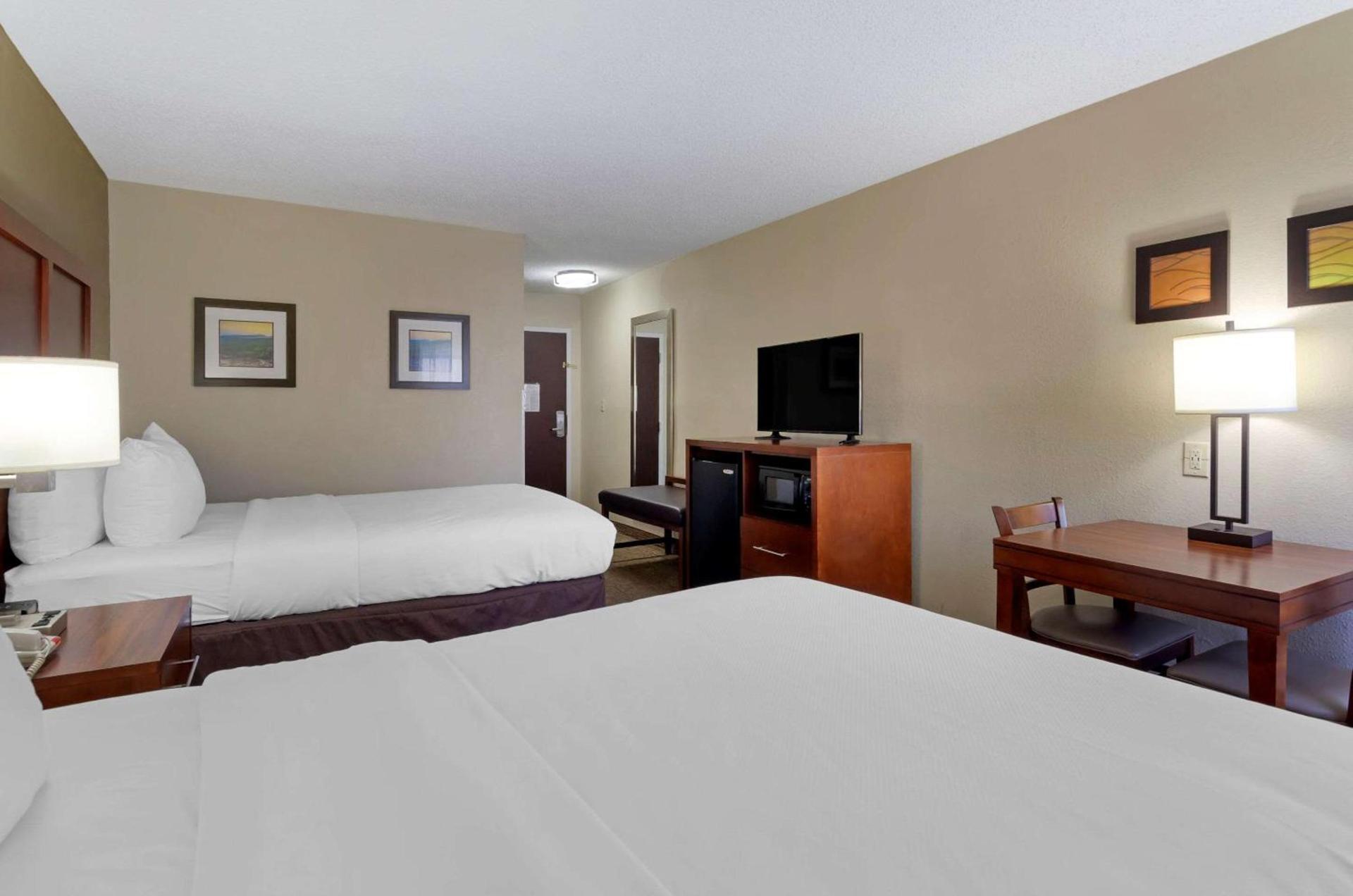 Comfort Inn Bluefield photo 11