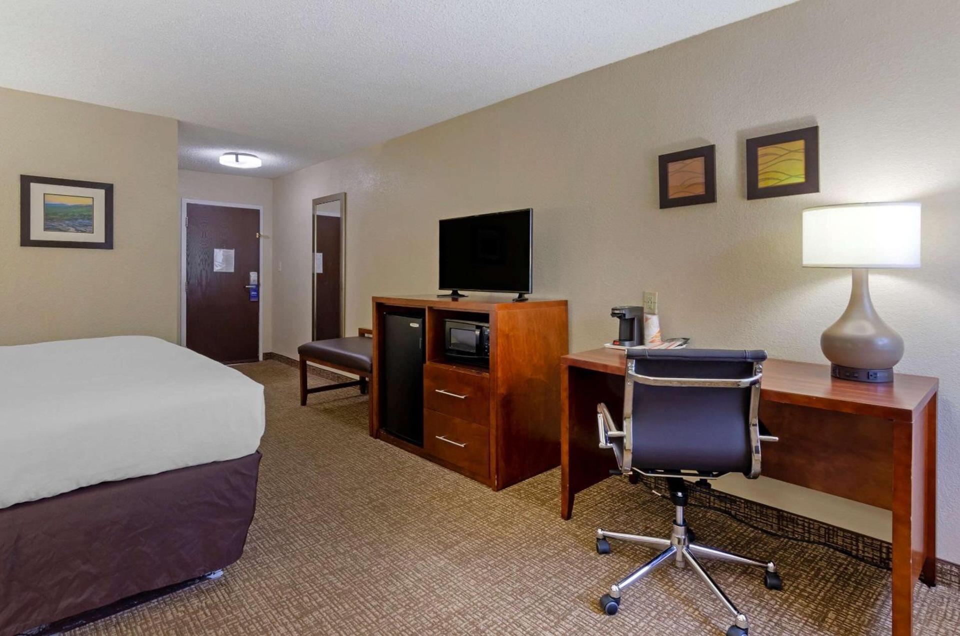 Comfort Inn Bluefield photo 16