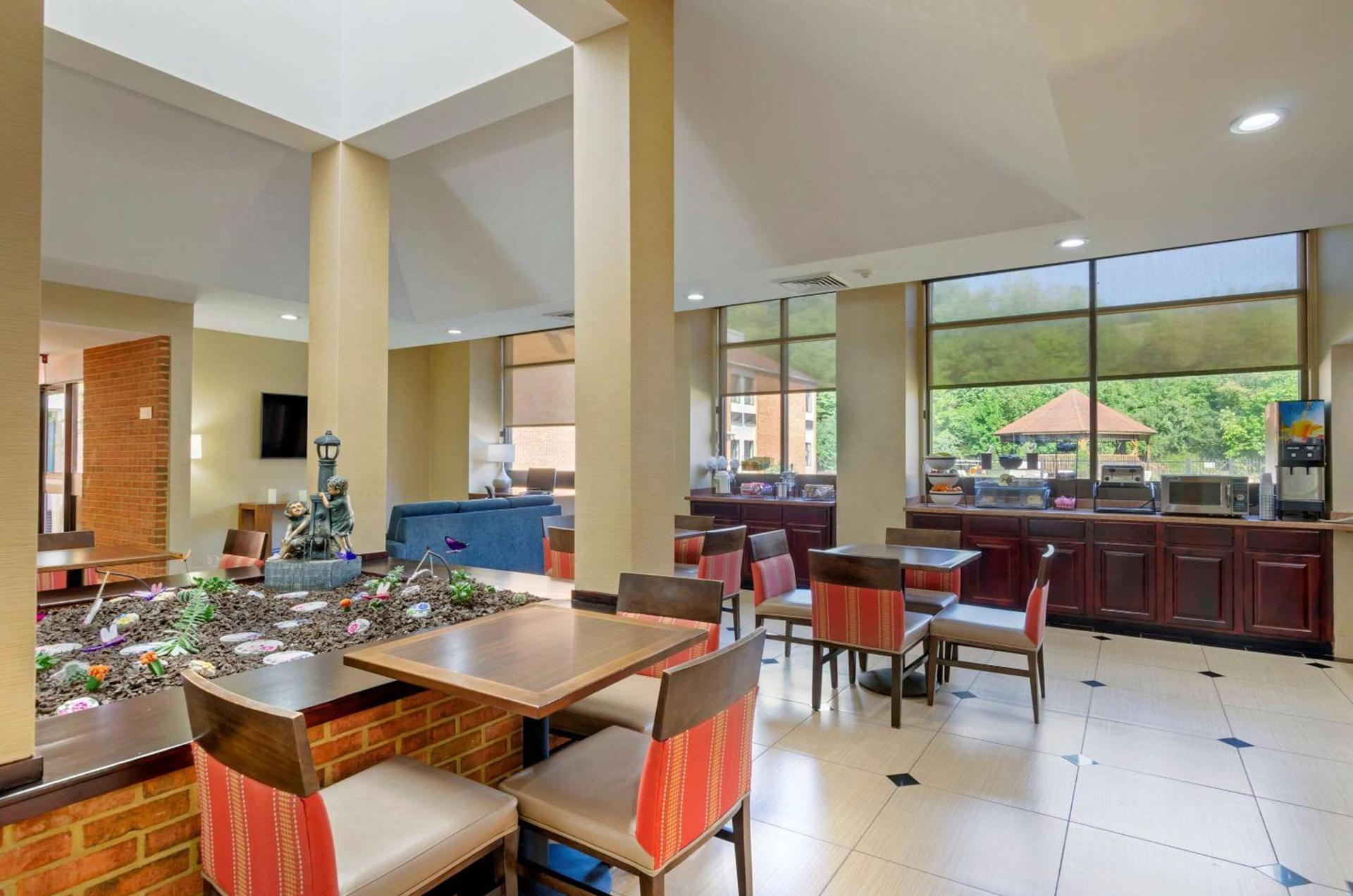 Comfort Inn Bluefield photo 24
