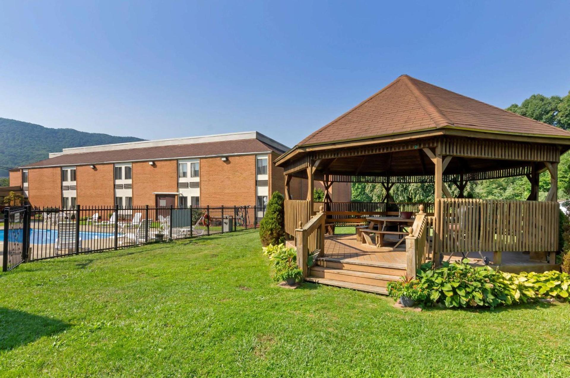 Comfort Inn Bluefield photo 28