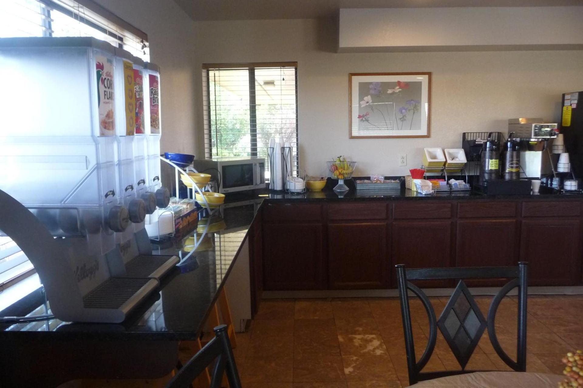 Sierra Inn Near Fort Huachuca AZ photo 8