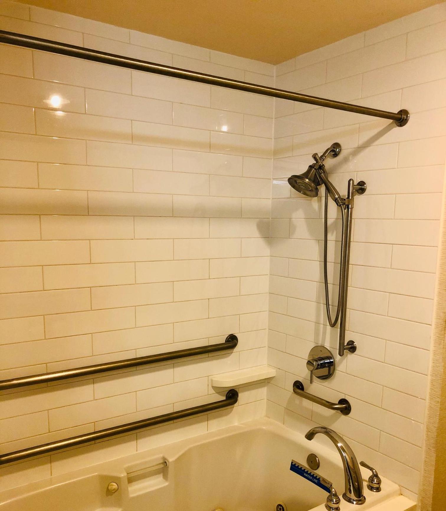 Holiday Inn Express Berkeley by IHG photo 7