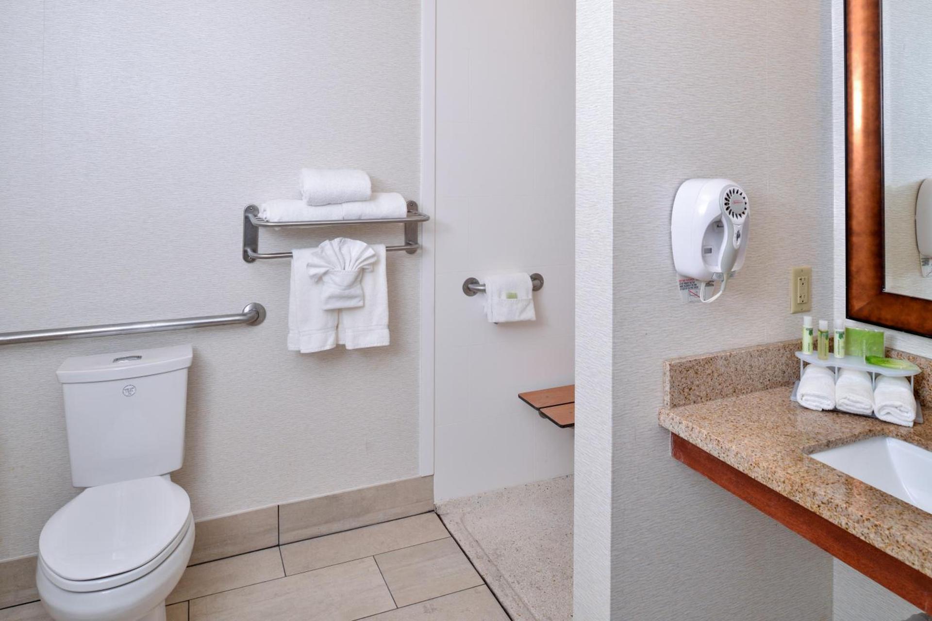Holiday Inn Express Berkeley by IHG photo 49
