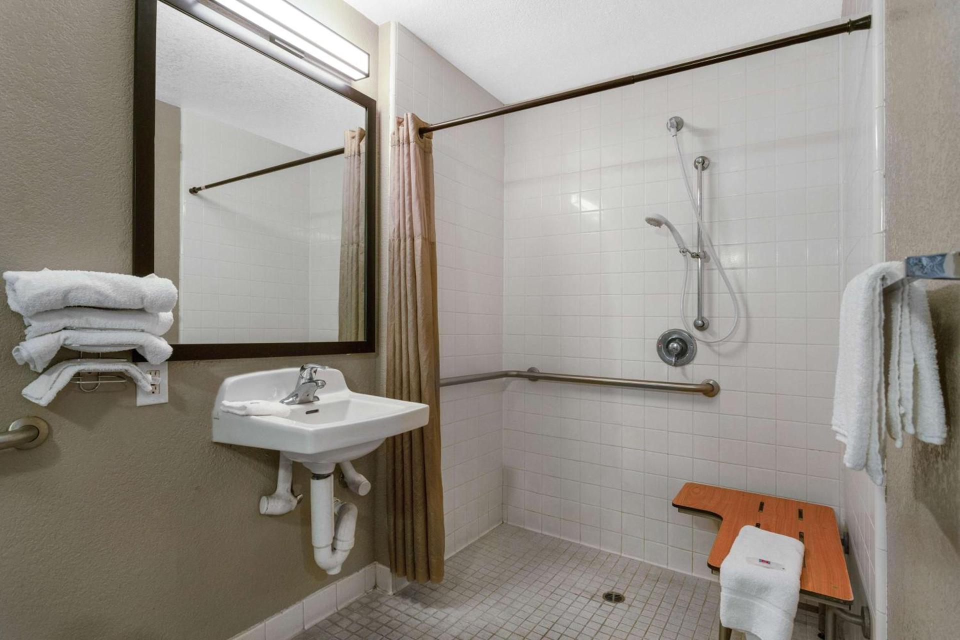 Motel 6-Merced, CA - North photo 21