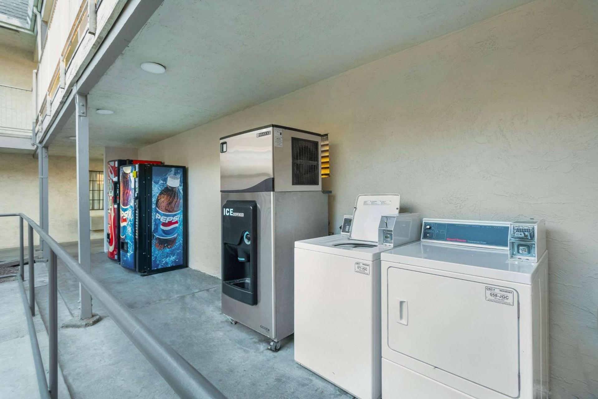 Motel 6-Merced, CA - North photo 25