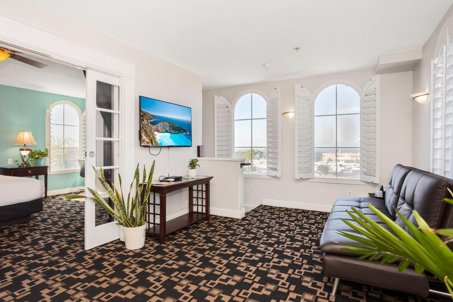 The Hotel Oceanside photo 36