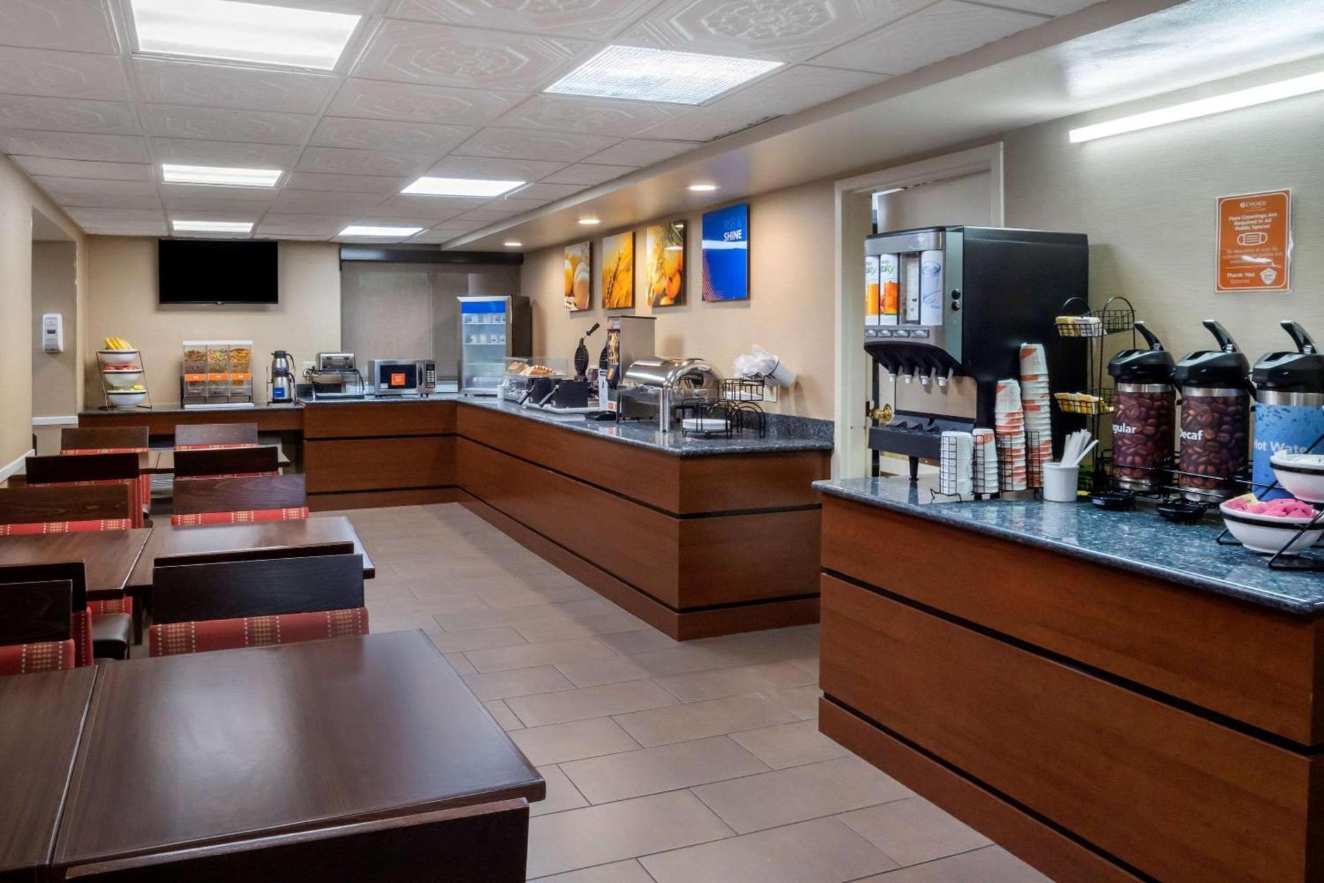 Comfort Inn Edison - New Brunswick photo 30